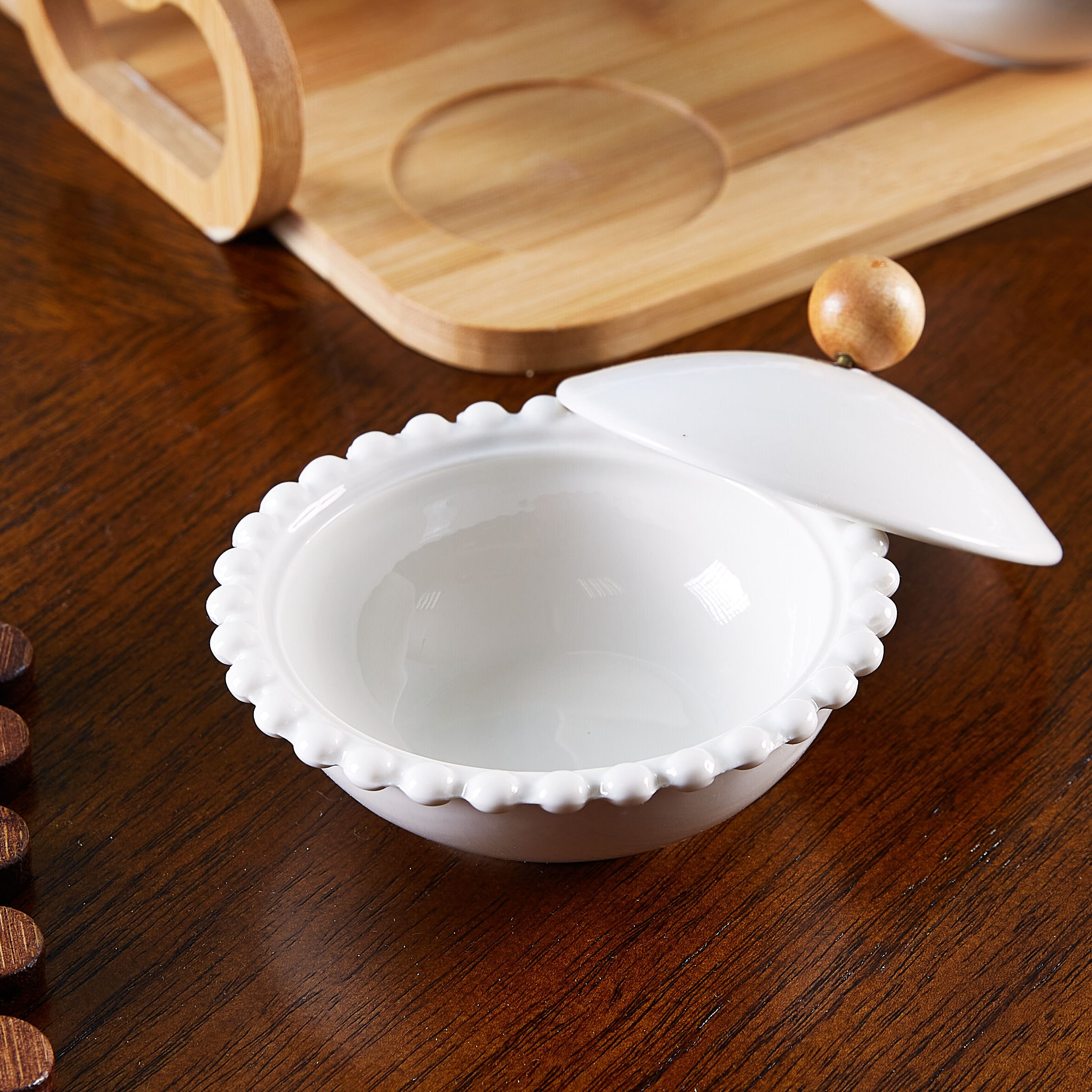 طقم تقديم بطبعات مع صينية خشبيّة من أوكايجن - 4 قطع-hbxhomeware-hbxkitchen-image-2