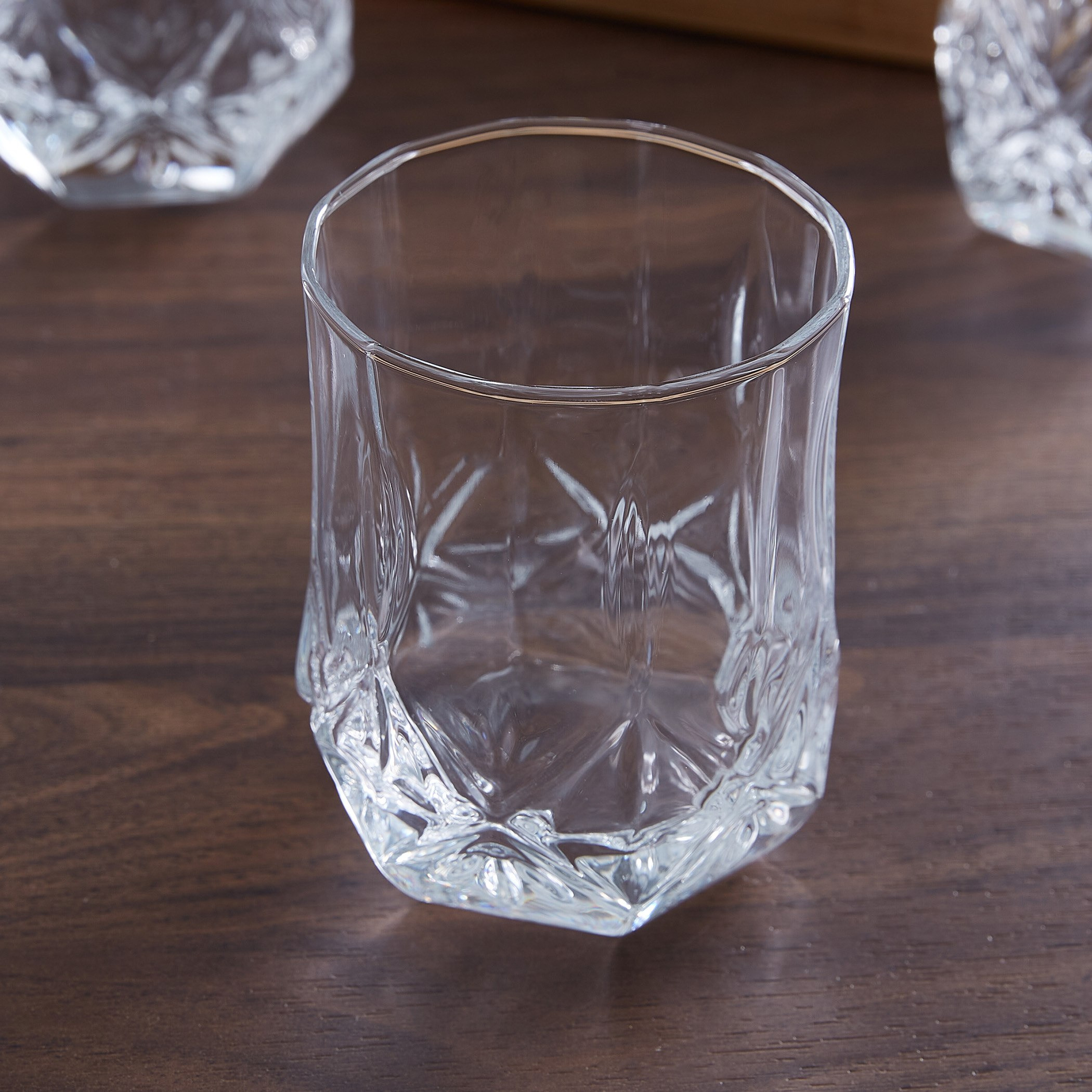 طقم أكواب مشروبات زجاج 13 قطعة برايتون من لومينارك-hbxhomeware-hbxkitchen-image-4