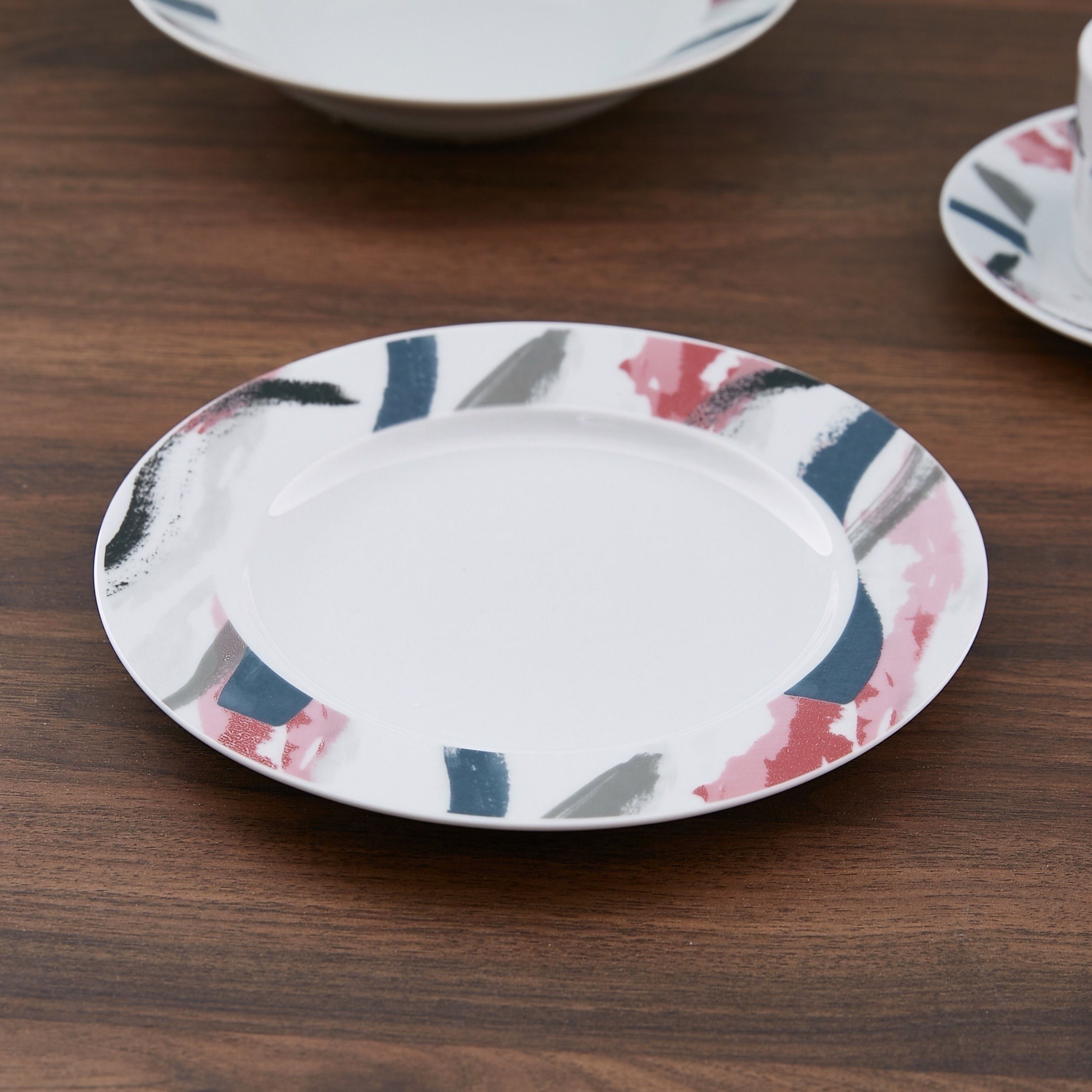 طقم سفرة 20 قطعة بطبعات براش ستروك من إمبيريال-hbxhomeware-hbxkitchen-image-4