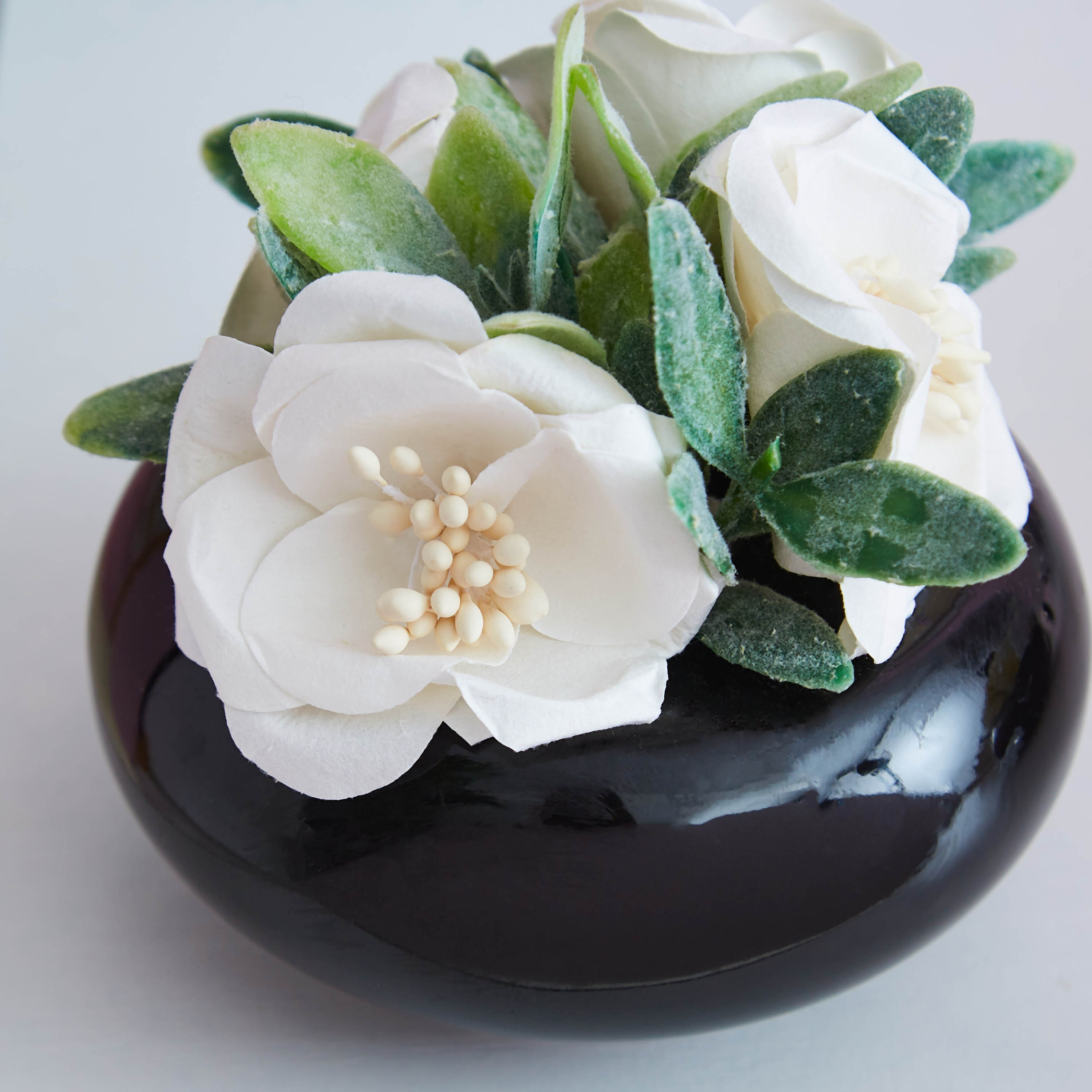 زهور برين في مزهرية سيراميك-hbxdecorandfurnishings-homeaccessories-artificialflowersandplants-image-2
