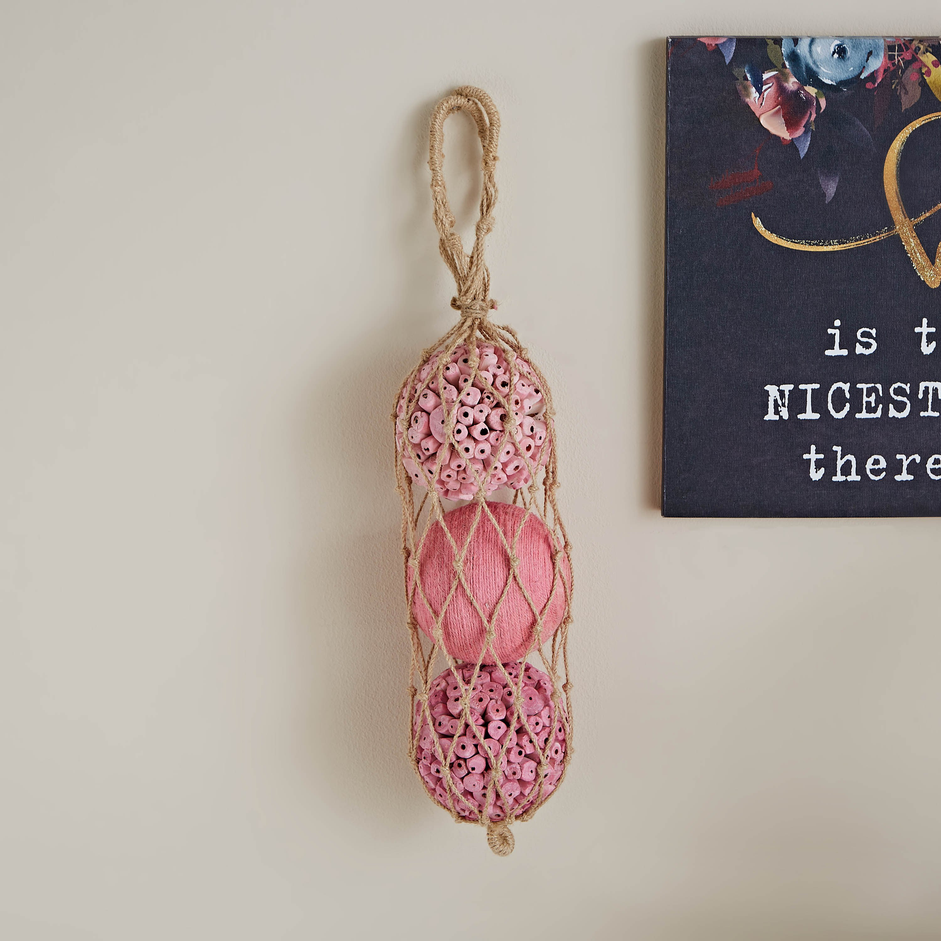 Brook Balls in Jute Mesh - Set of 3-hbxdecorandfurnishings-homeaccessories-artificialflowersandplants-image-1