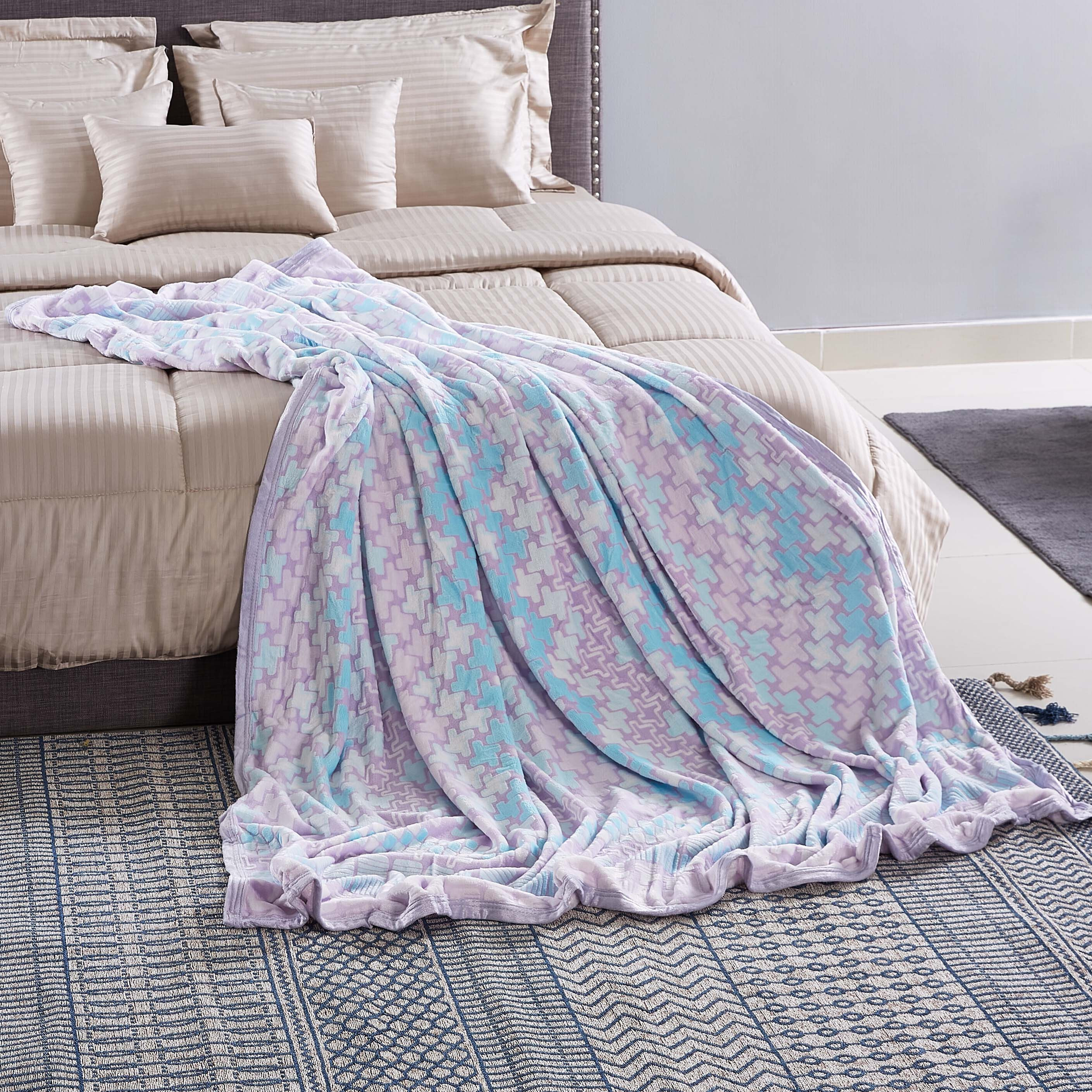 بطّانية ميكرو فلانيل من صوفي - 200x220 سم-hbxhomeware-hbxbedroom-image-3