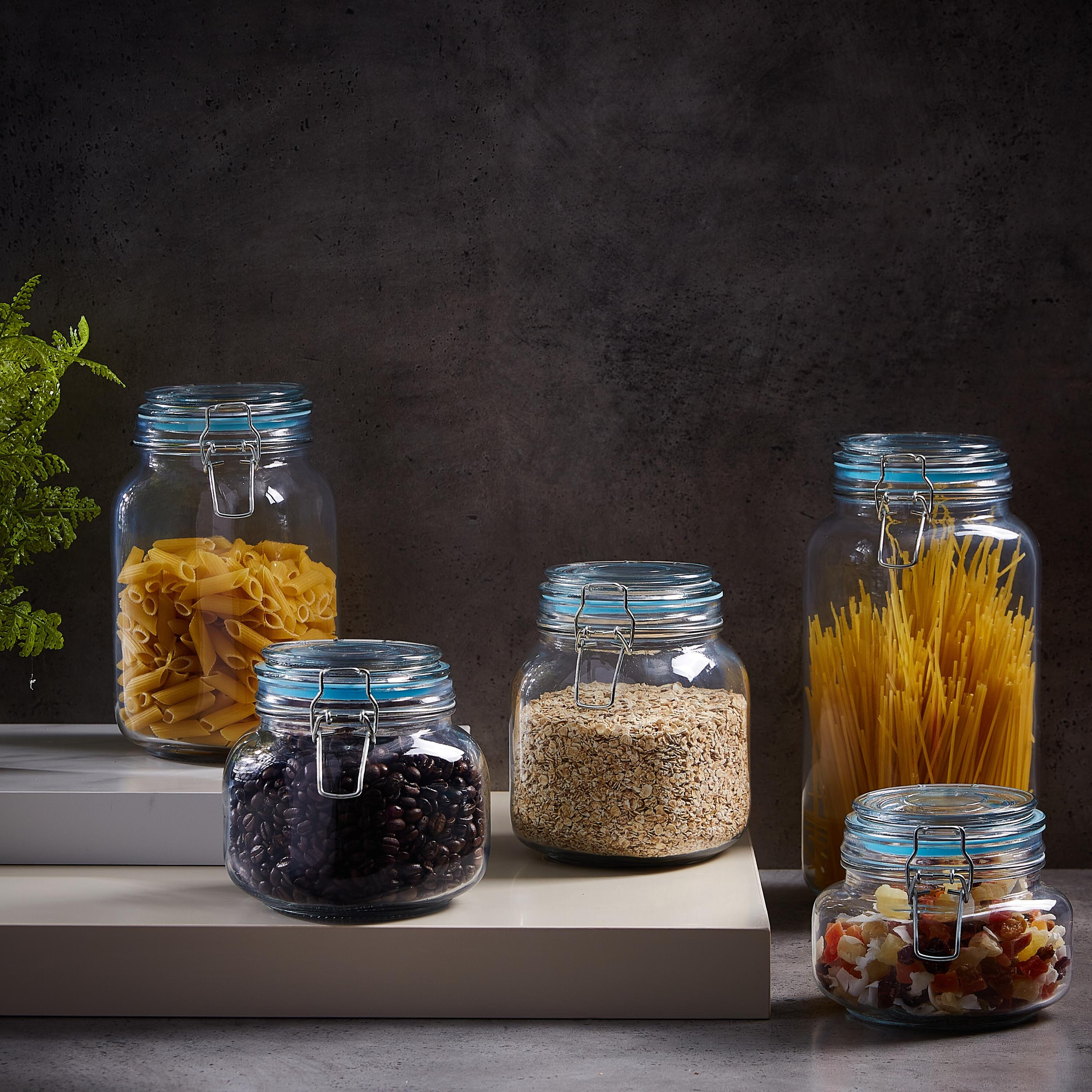 علبة زجاجيّة مربّعة بمشبك إغلاق - 2 لتر-hbxhomeware-hbxkitchen-image-4