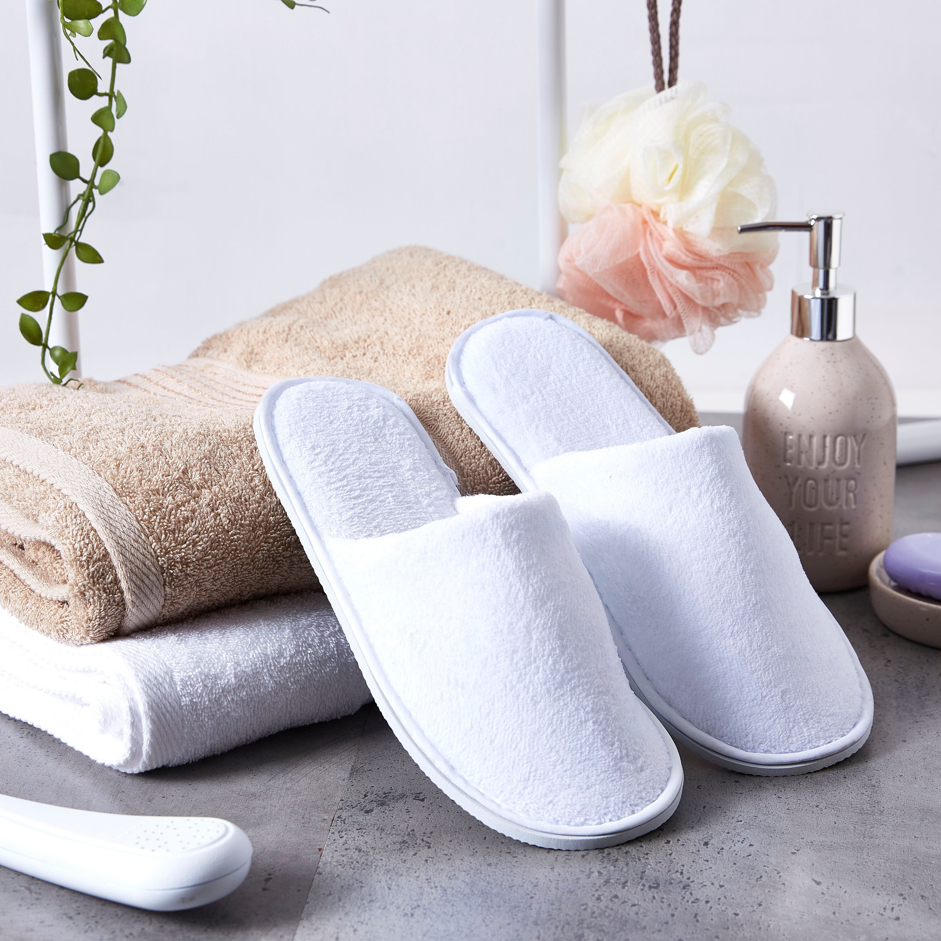 Cotton discount bathroom slippers