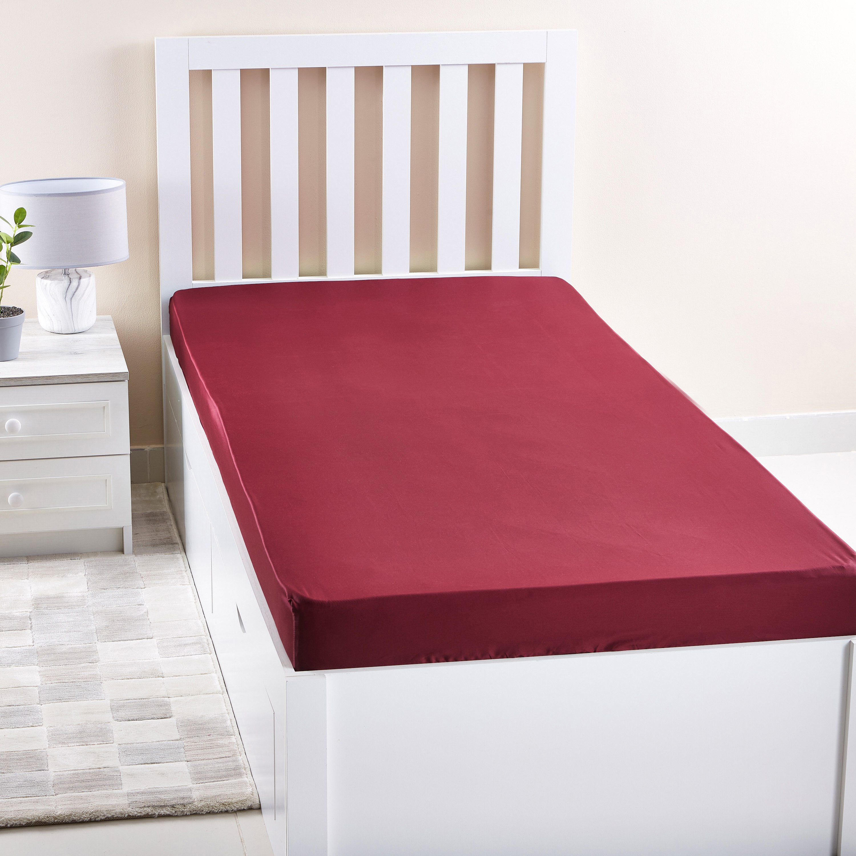 شرشف مطّاطي فردي قابل لتمدد من نوفا - 90x200 سم-hbxhomeware-hbxbedroom-image-1