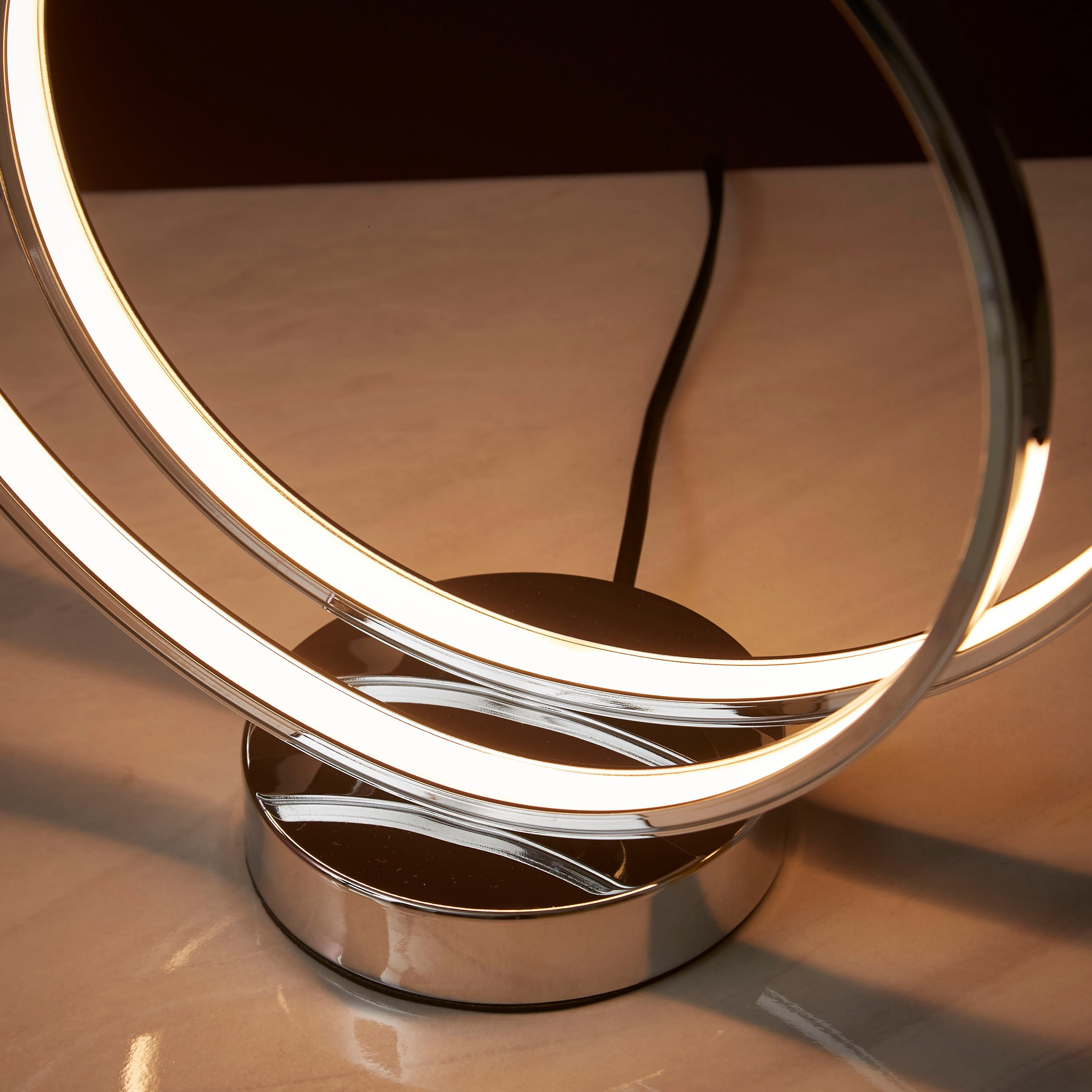 مصباح دائري إل إي دي معدني من كازابلانكا - 27 سم-hbxlivingroom-lighting-tablelamps-image-4