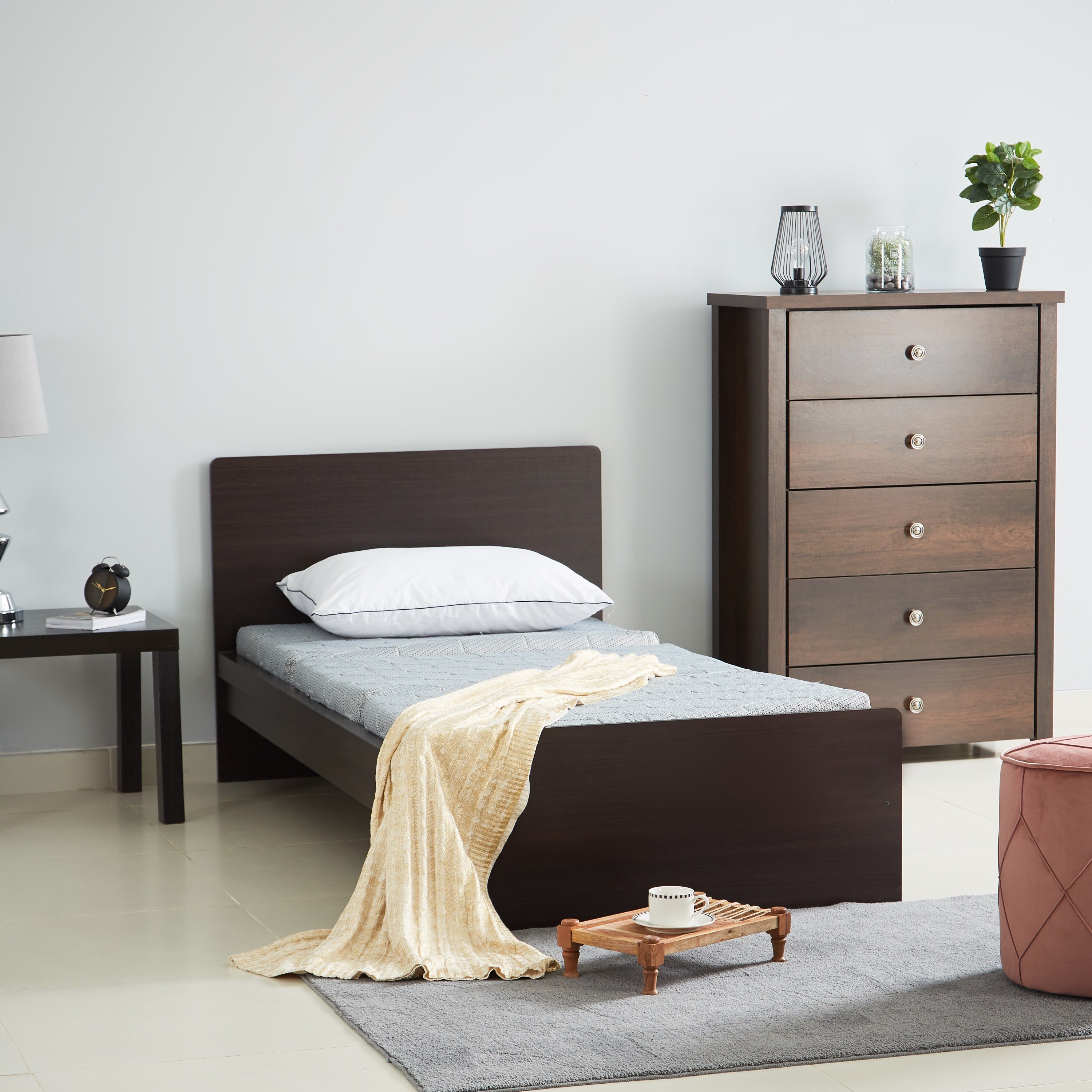 مرتبة إسفنج فردية للسفر والضيوف بطية ثلاثيّة من بريستو - 90x190x10 سم-hbxfurniture-bedroom-mattresses-single-image-1