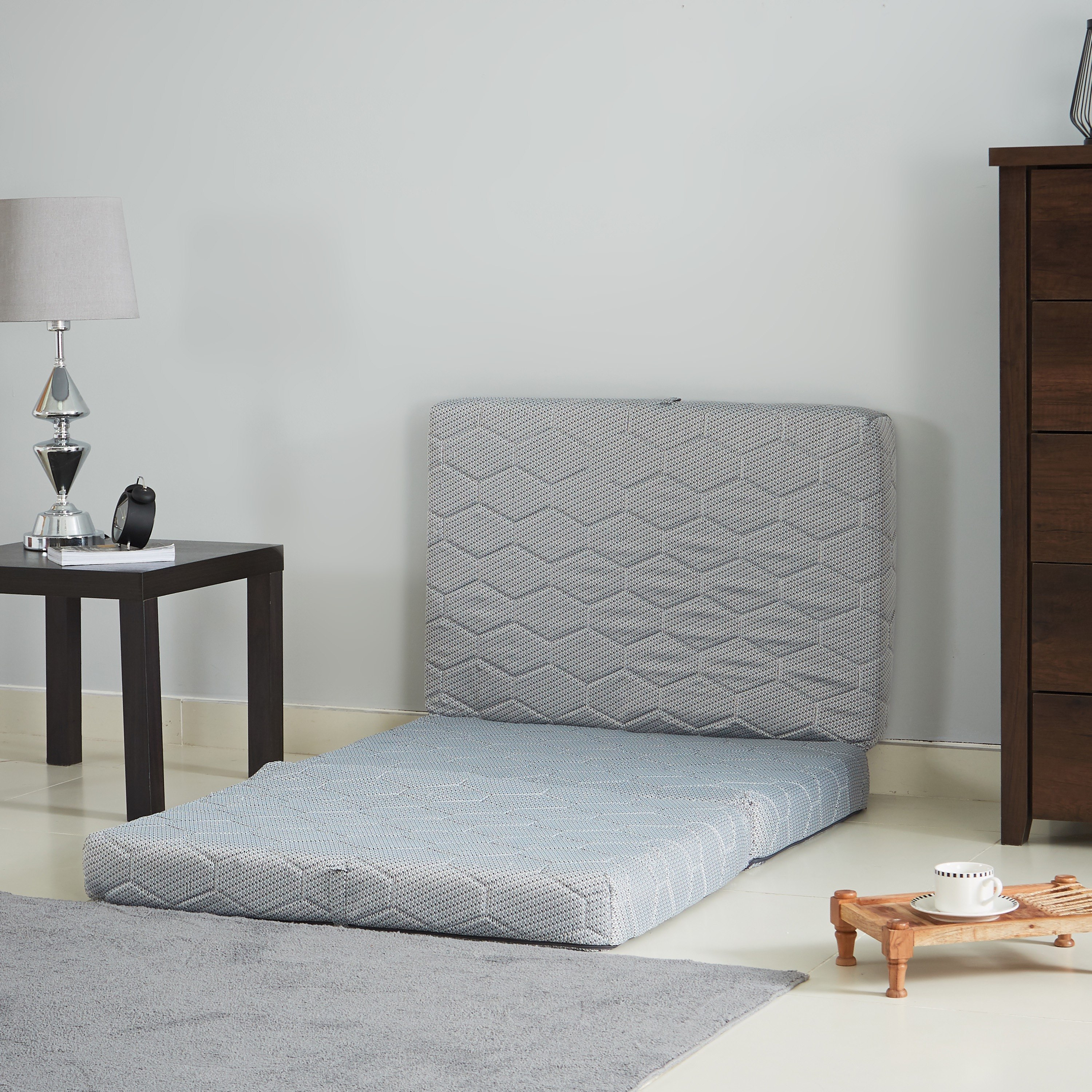 مرتبة إسفنج فردية للسفر والضيوف بطية ثلاثيّة من بريستو - 90x190x10 سم-hbxfurniture-bedroom-mattresses-single-image-4