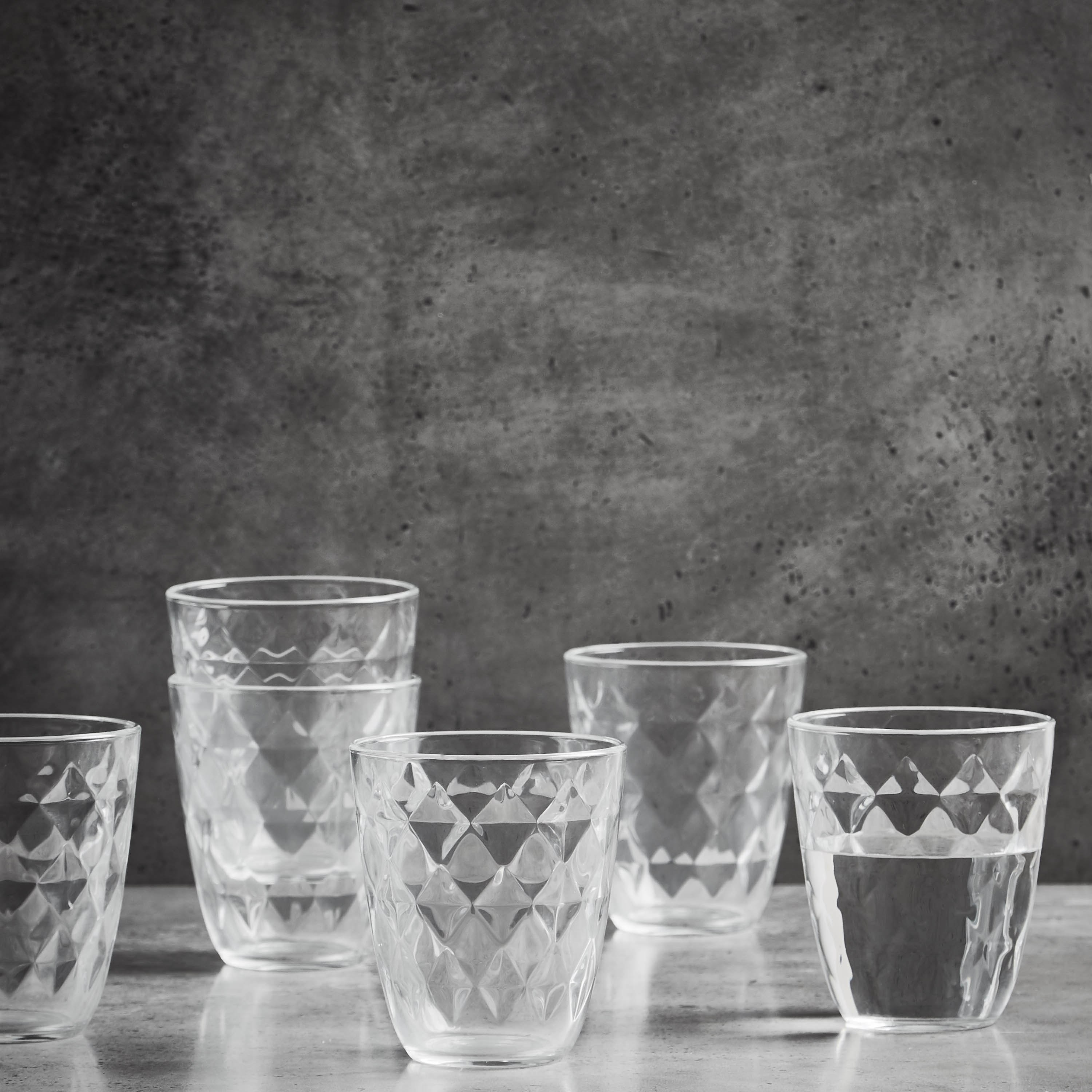 طقم أكواب طويلة بتصاميم ألماس متعدّدة من لومينارك - 310 مل-hbxhomeware-hbxkitchen-image-1