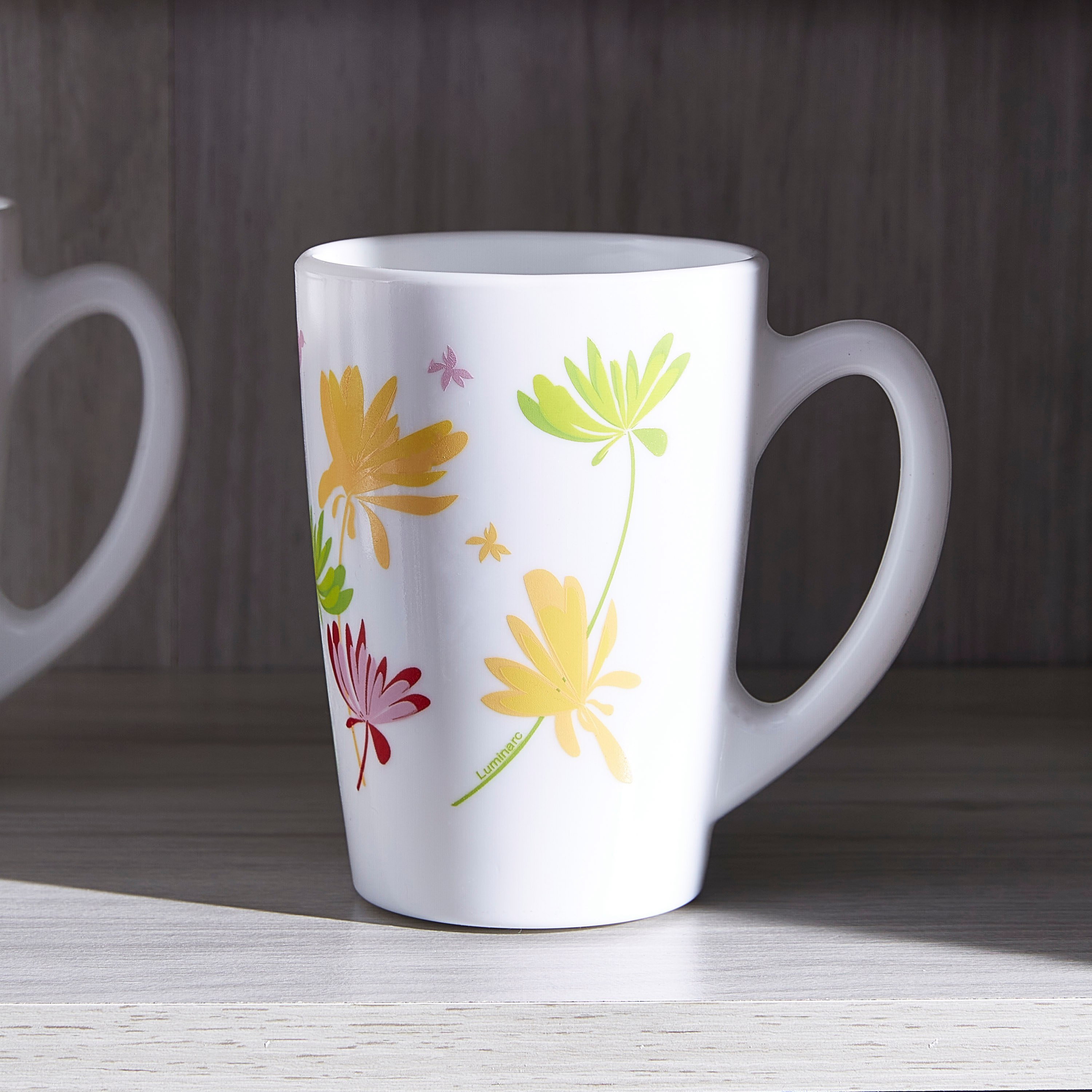 مج كرايزي فلاور من أكوا أوبال- 320 مل-hbxdecorandfurnishings-tabletop-crockery-image-1