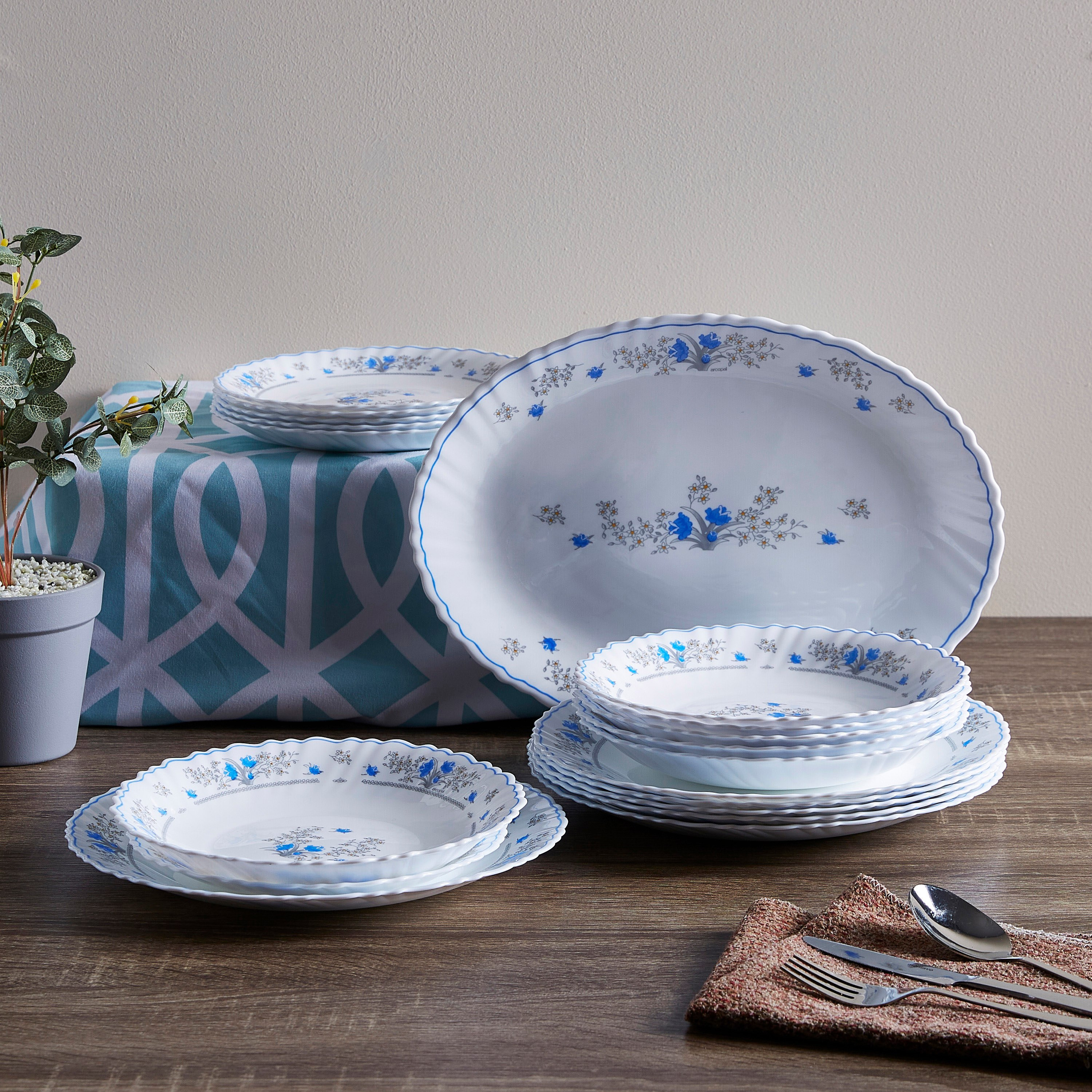 طقم مستلزمات المائدة من رومانتيك - 19 قطعة-hbxhomeware-hbxkitchen-image-1
