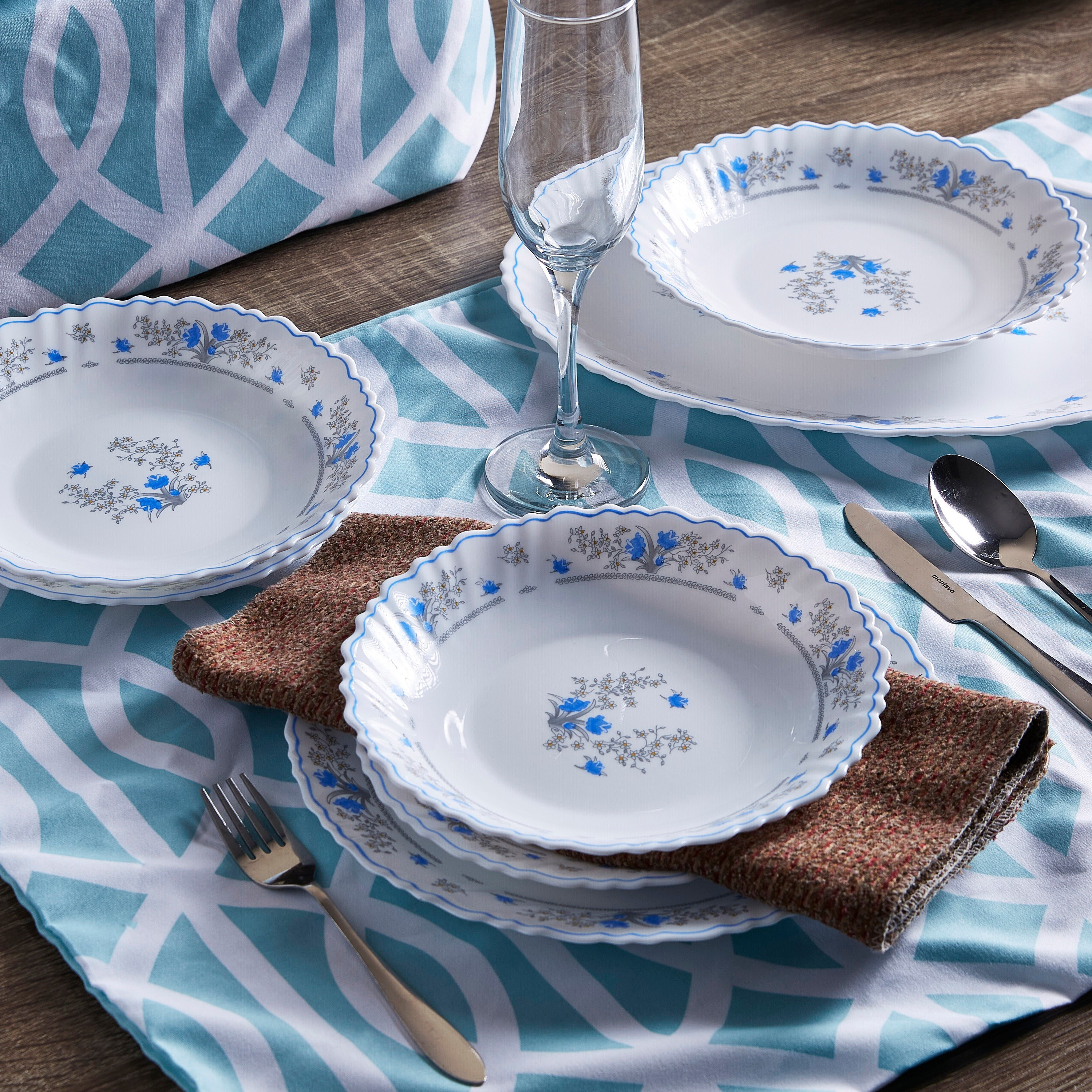 طقم مستلزمات المائدة من رومانتيك - 19 قطعة-hbxhomeware-hbxkitchen-image-7