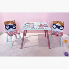 طاولة للأطفال مع كرسيين من سوبر جيرل