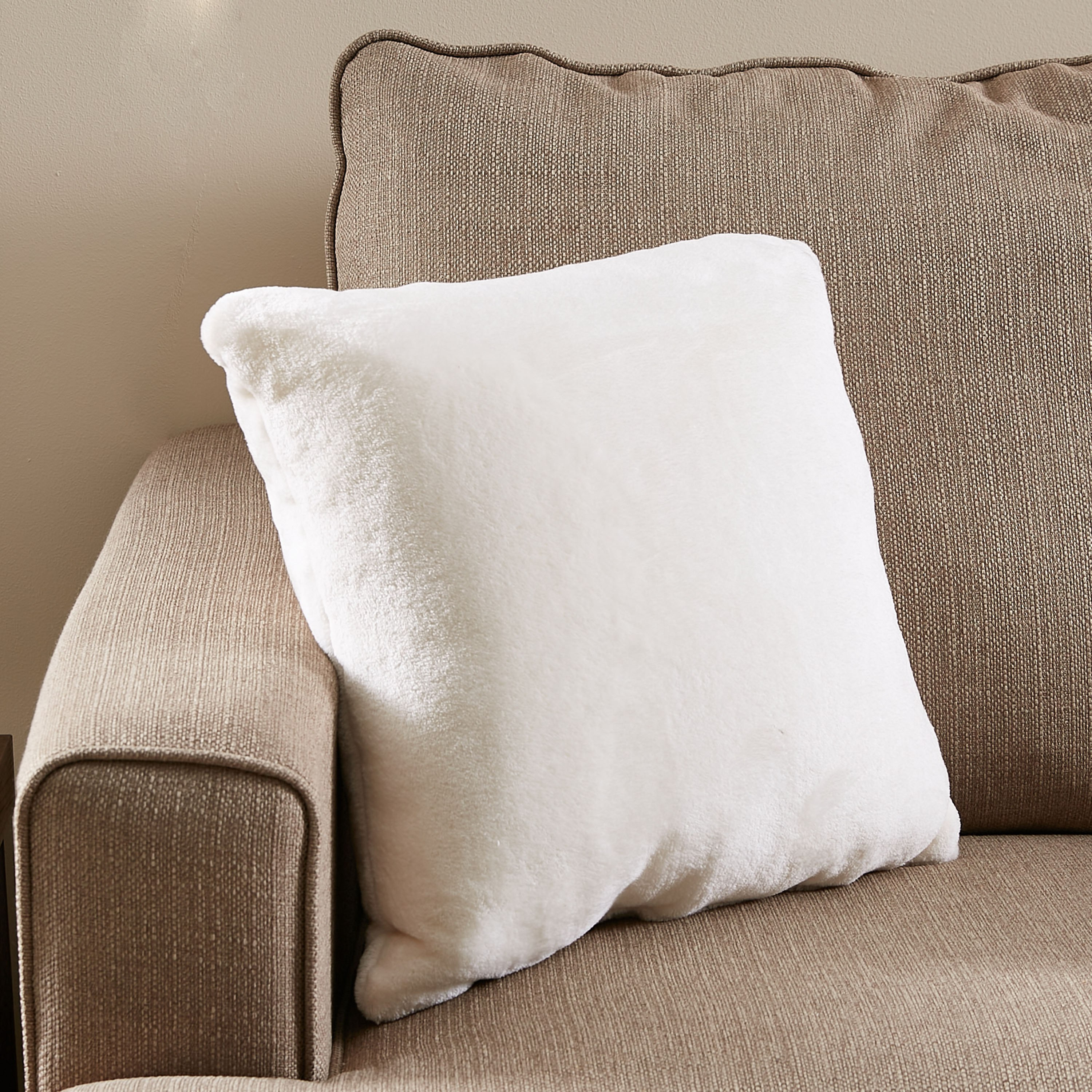 Cream and beige hot sale cushions