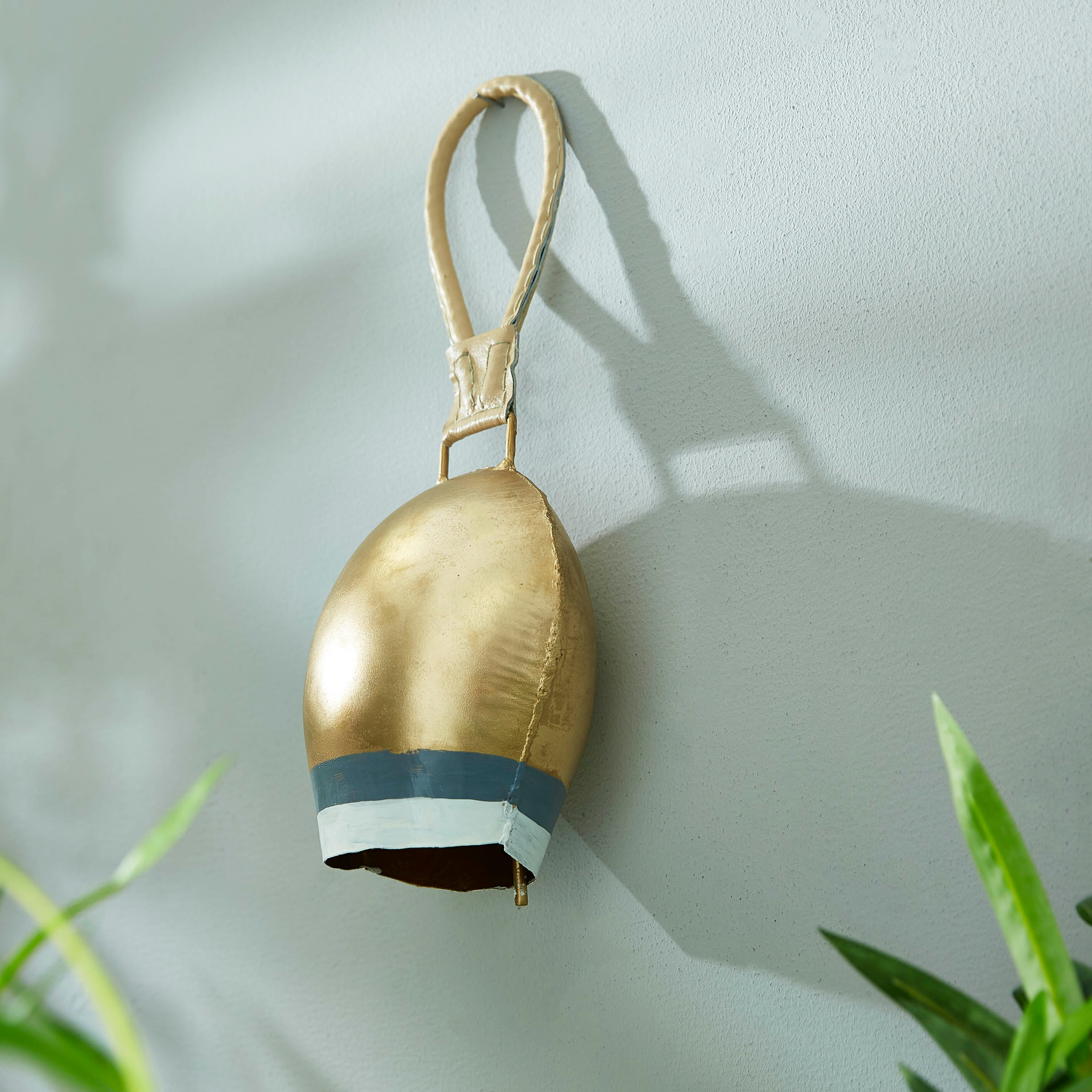 جرس دائري معدني مع خطوط من زهارا-hbxhomeware-homedecor-figurinesandornaments-image-1