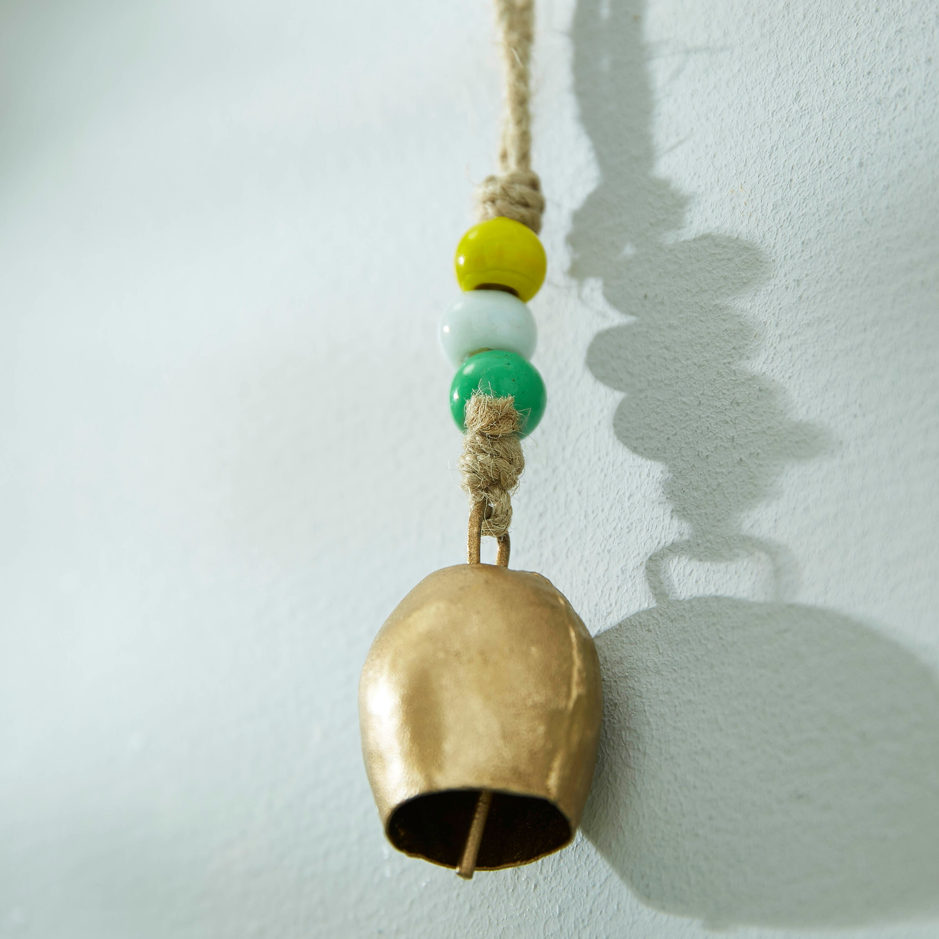 جرس دائري معدني صغير من زهارا-hbxhomeware-homedecor-figurinesandornaments-image-2