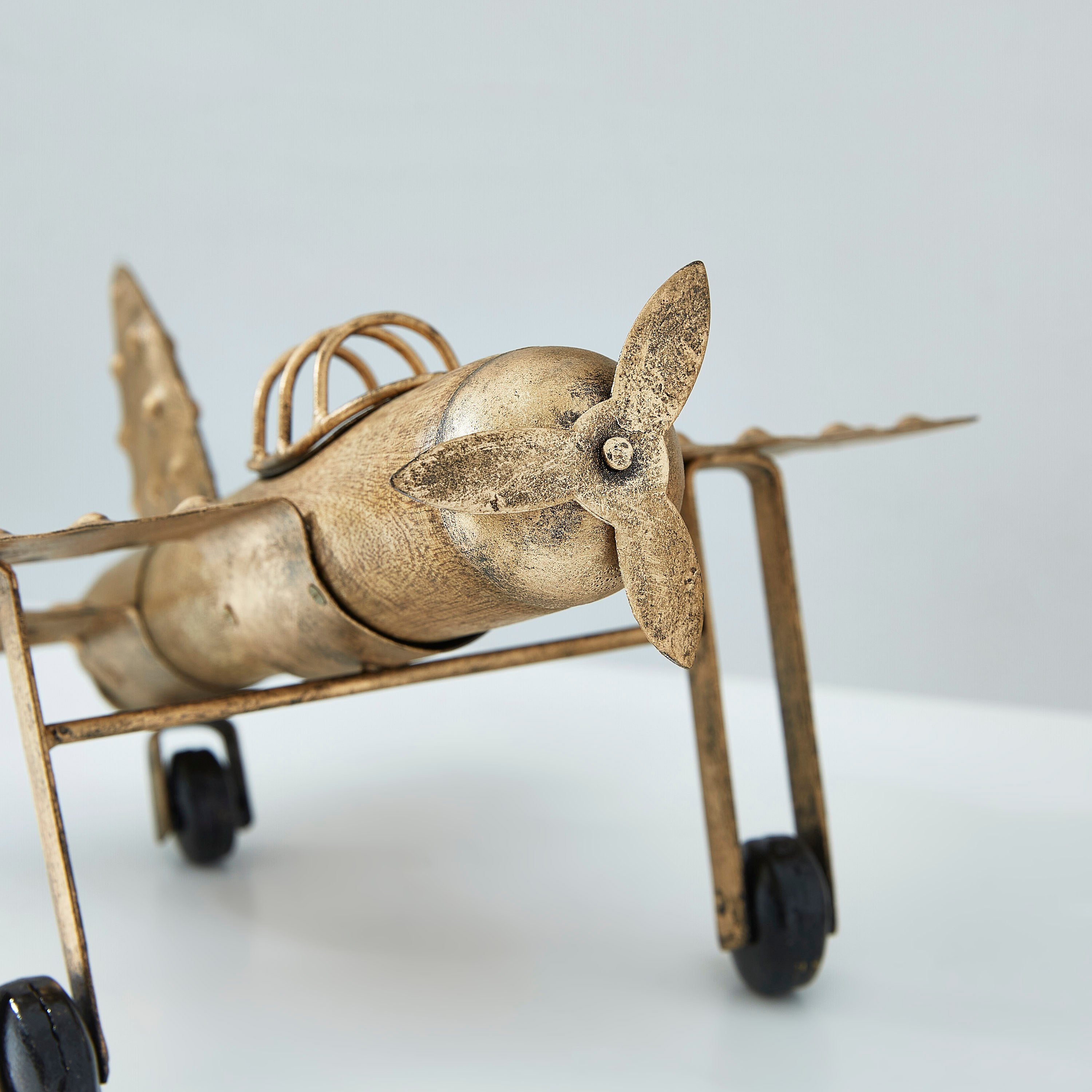 طائرة ديكور معدنية - زهارا-hbxhomeware-homedecor-figurinesandornaments-image-3