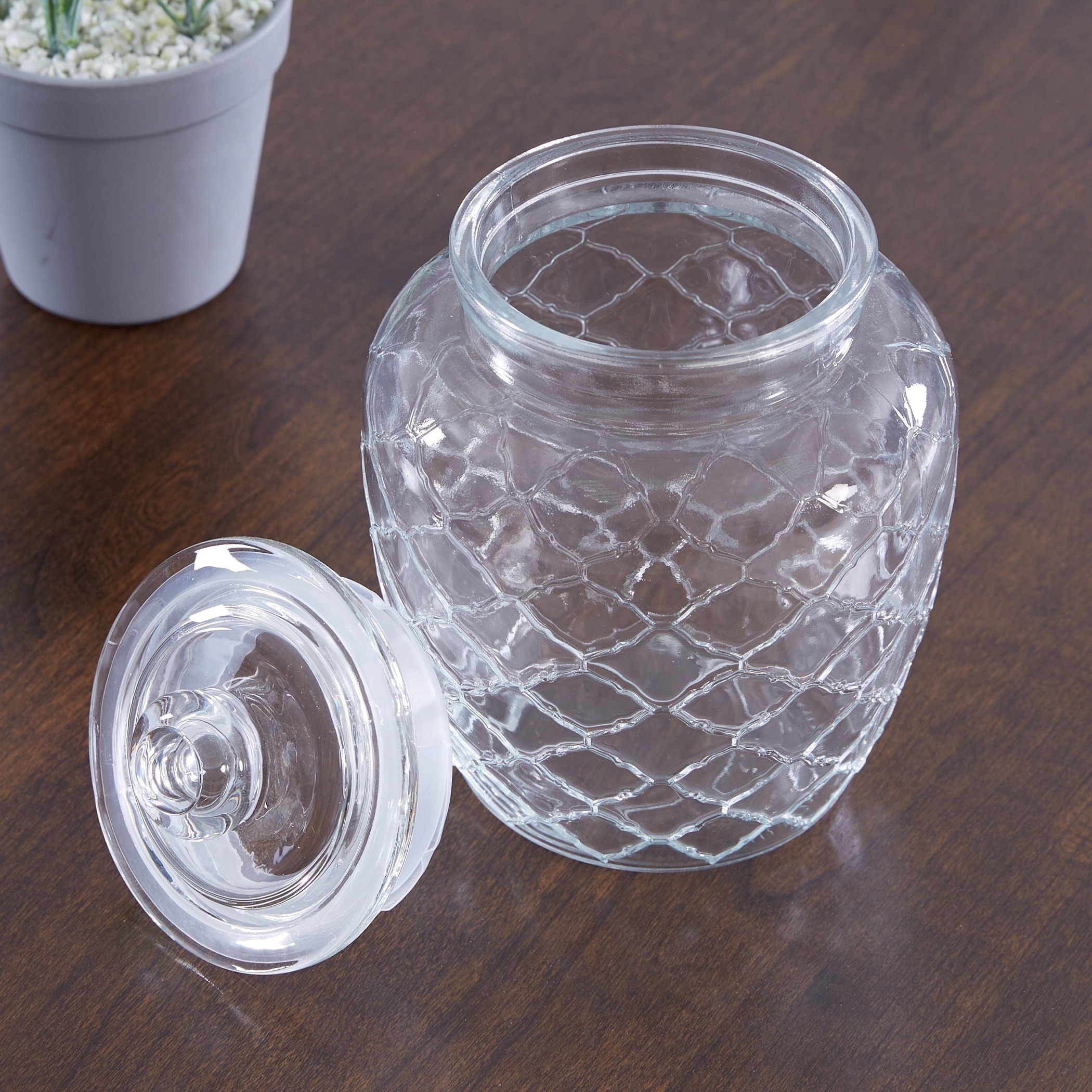 جرّة زجاجيّة بارزة الملمس بغطاء - 2 لتر-hbxhomeware-hbxkitchen-image-2