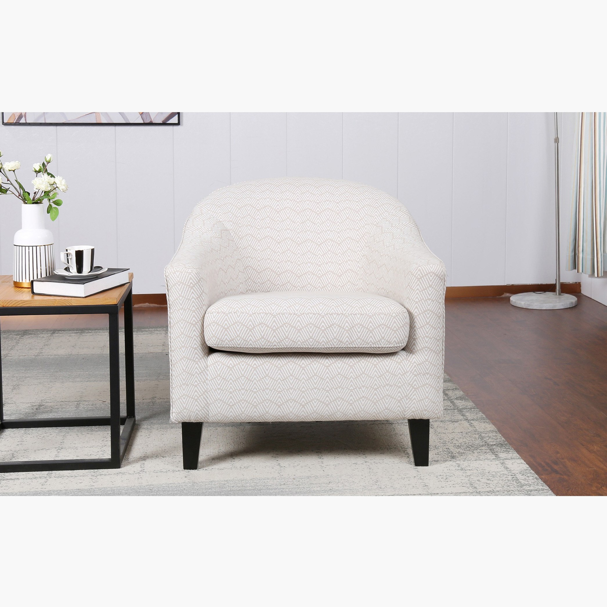 كرسي قماشي من فابل-hbxlivingroom-sofasandarmchairs-easychairs-image-1