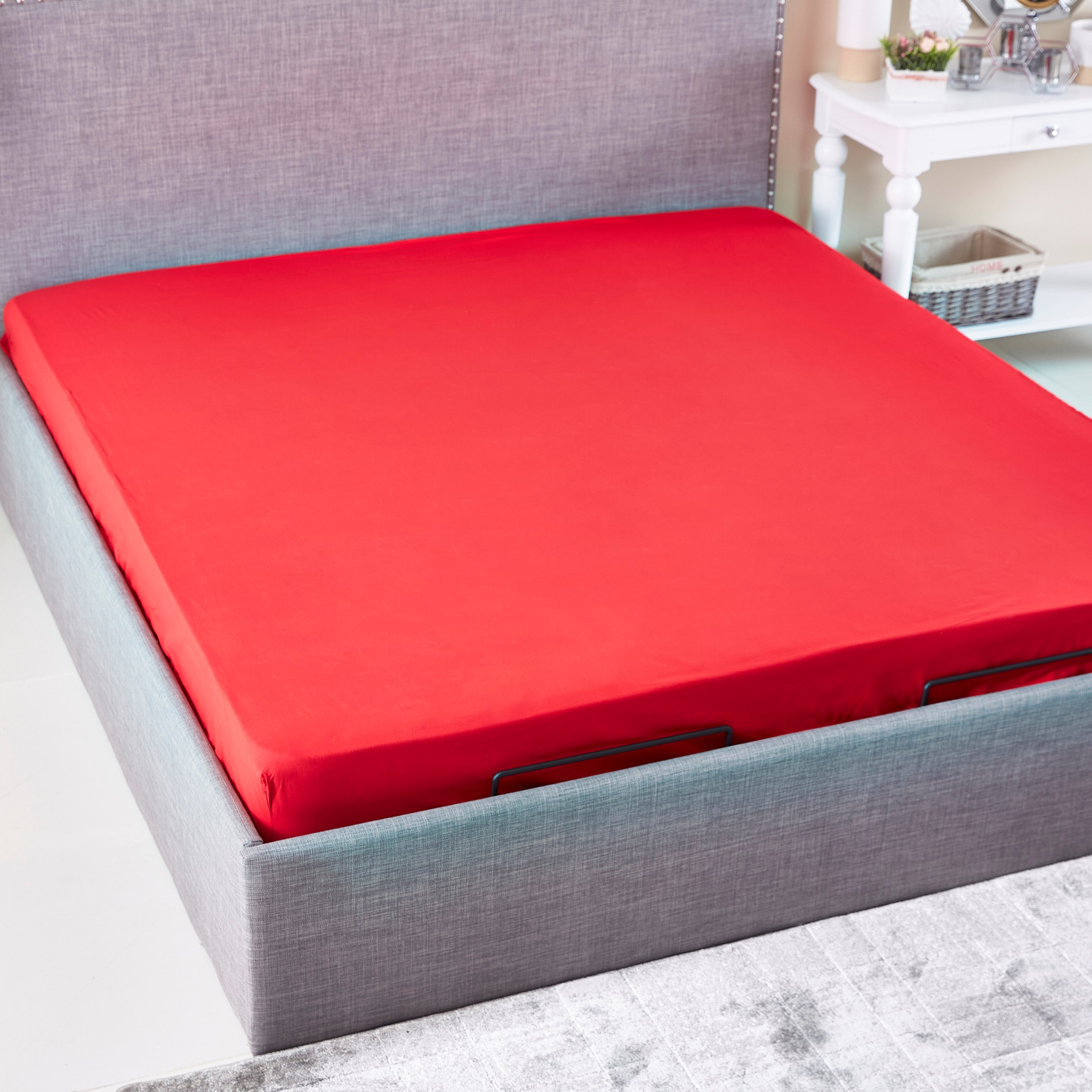 Wellington Solid Cotton Super King Fitted Sheet - 200x200 cm-hbxhomeware-hbxbedroom-image-1