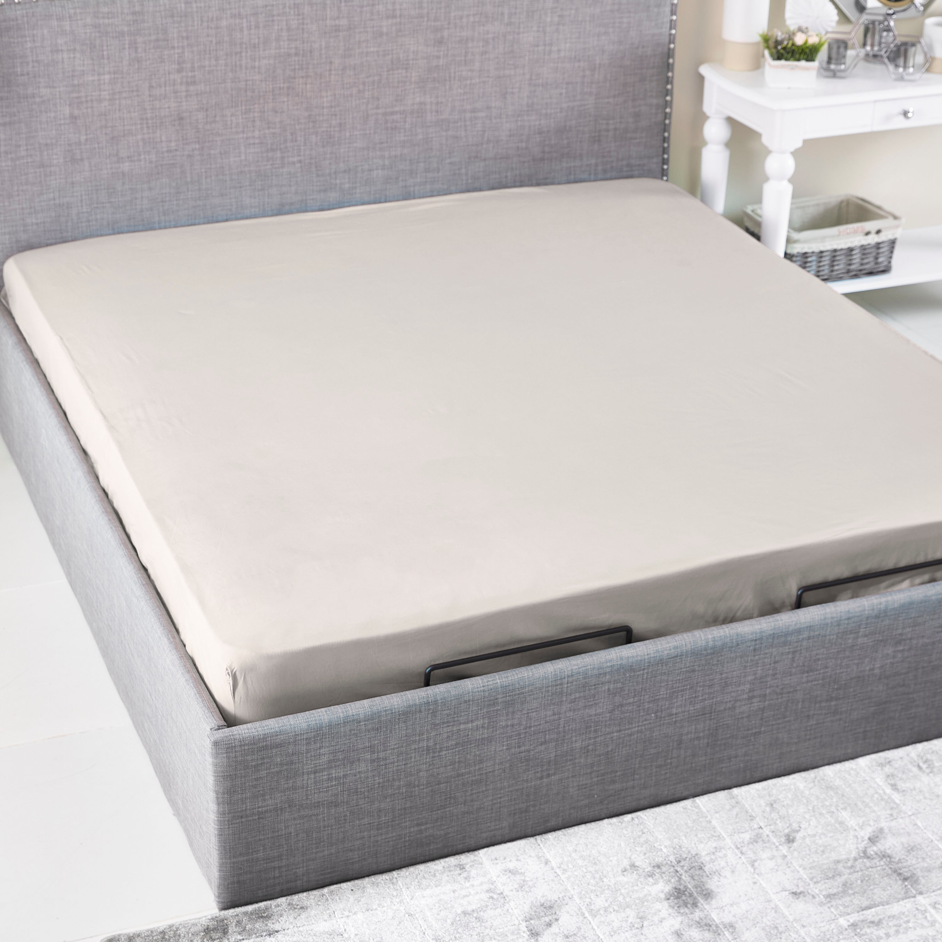 شرشف مطاطي كينج قطني سادة من ويلينجتون - 180x200 سم-hbxhomeware-bedding-fittedsheets-image-1