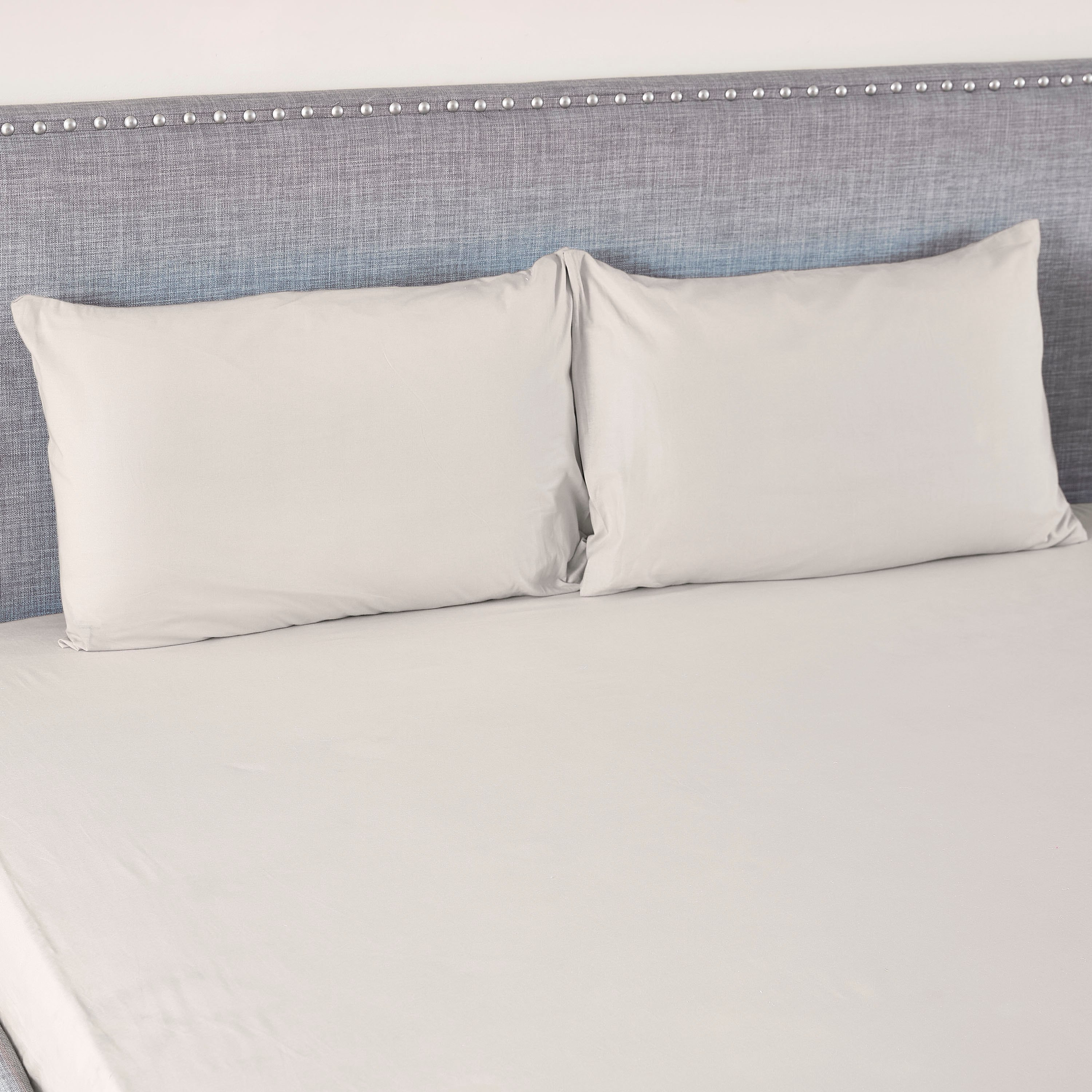 طقم غطاء وسادة قطن سادة قطعتين من ويلينجتون- 50x75 سم-hbxhomeware-hbxbedroom-image-1
