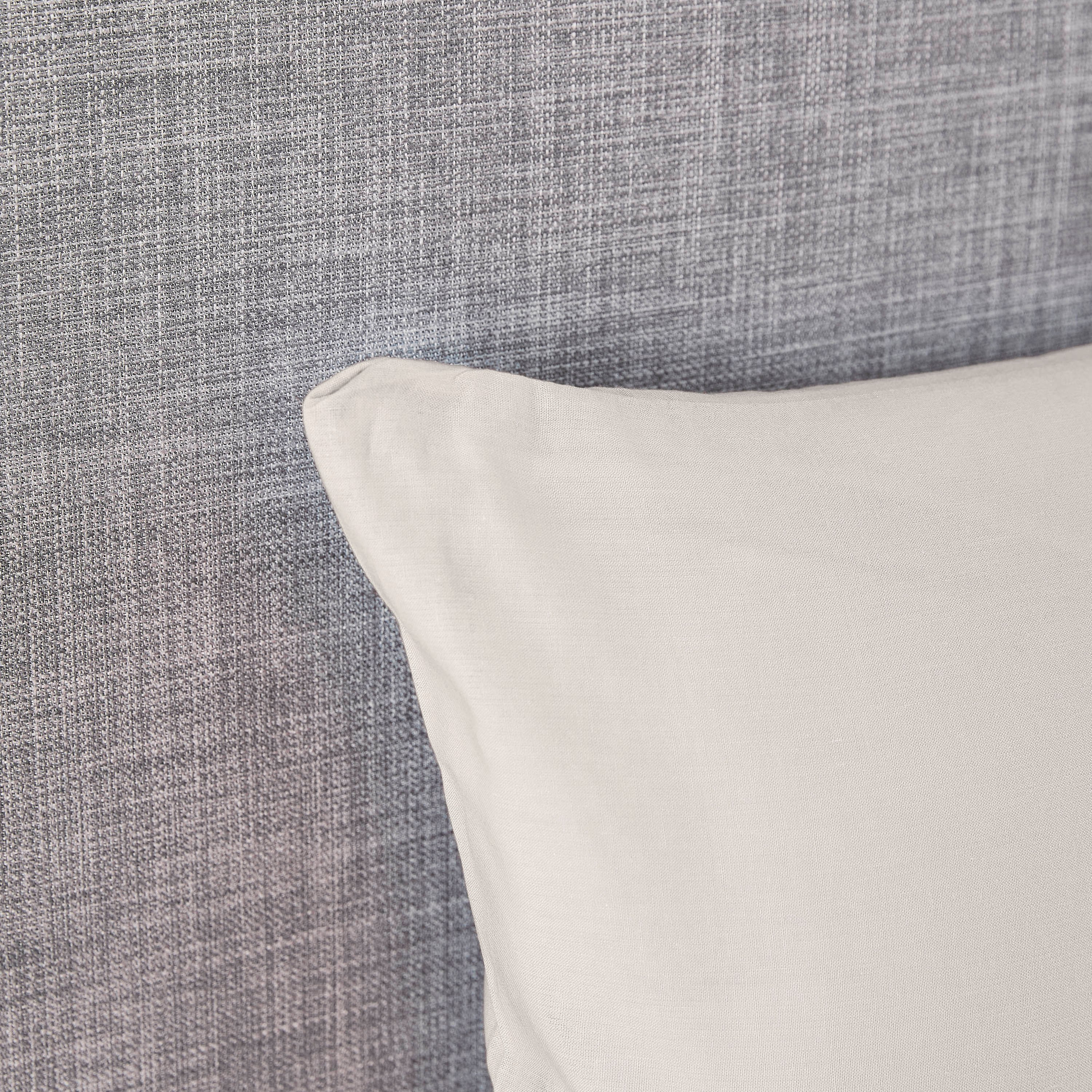 طقم غطاء وسادة قطن سادة قطعتين من ويلينجتون- 50x75 سم-hbxhomeware-hbxbedroom-image-2