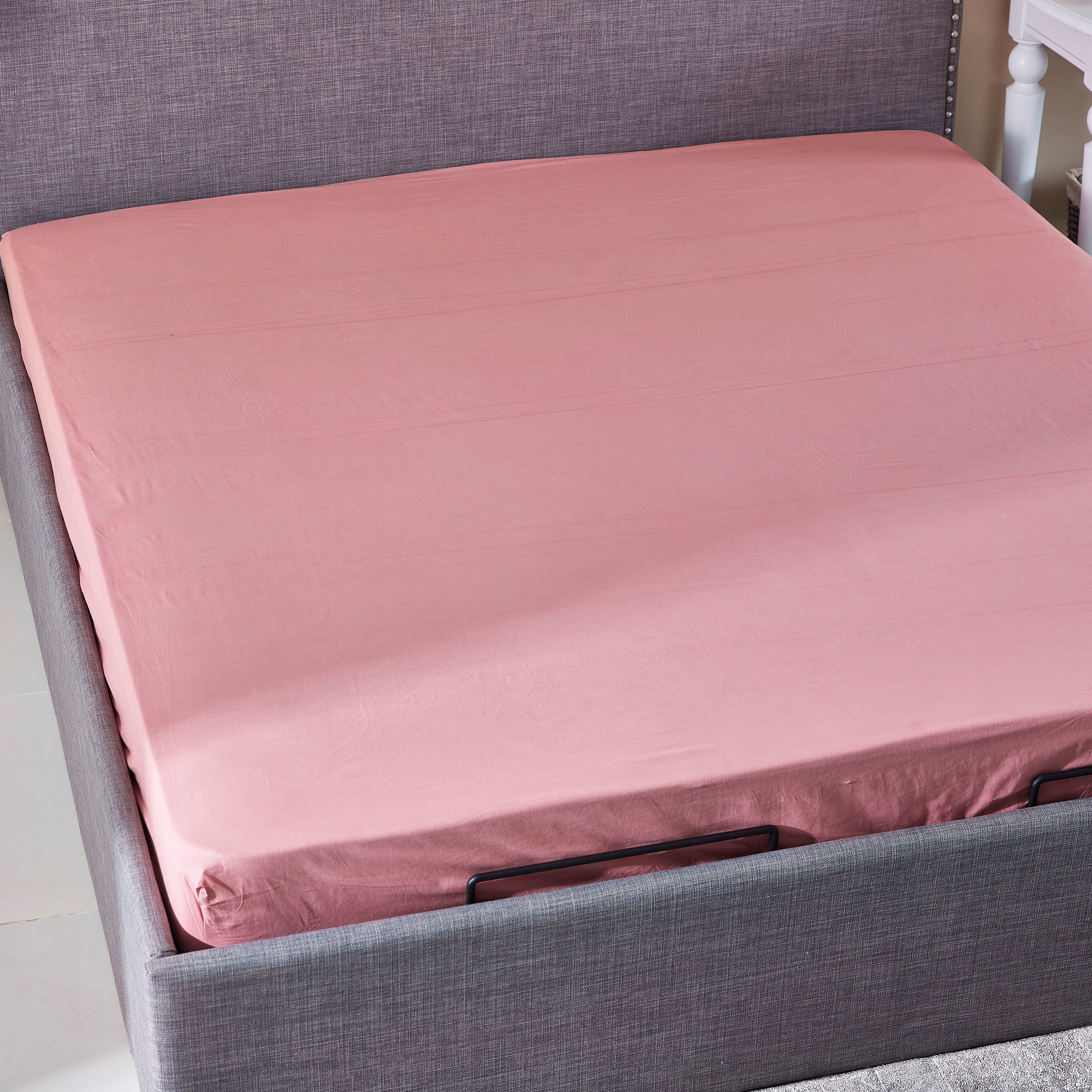 شرشف مطاطي كينج قطني سادة من ويلينجتون - 180x200 سم-hbxhomeware-hbxbedroom-image-1
