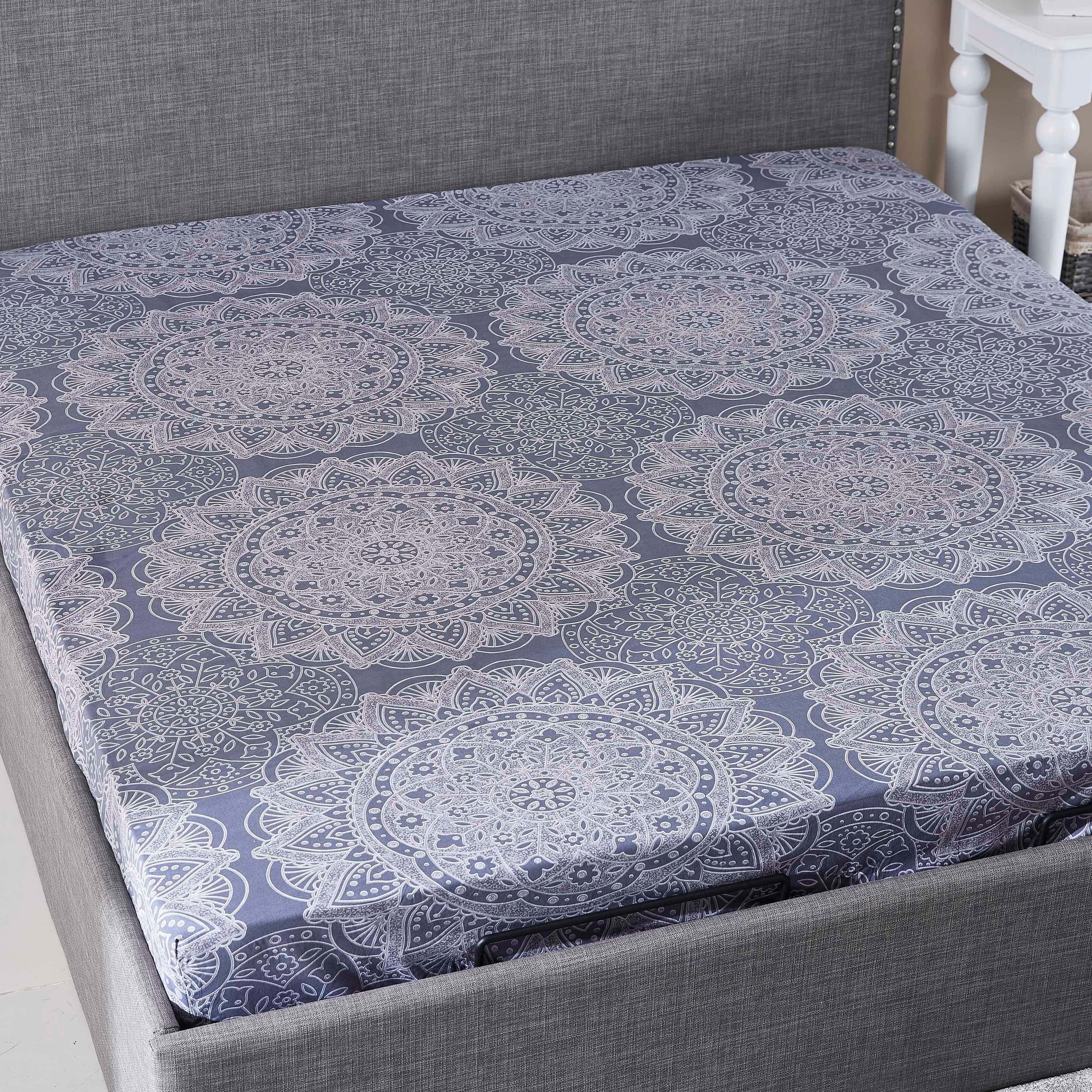 شرشف مطّاطي سوبر كينج قطني بطبعات من ميداليان - 200x200 سم-hbxhomeware-hbxbedroom-image-1