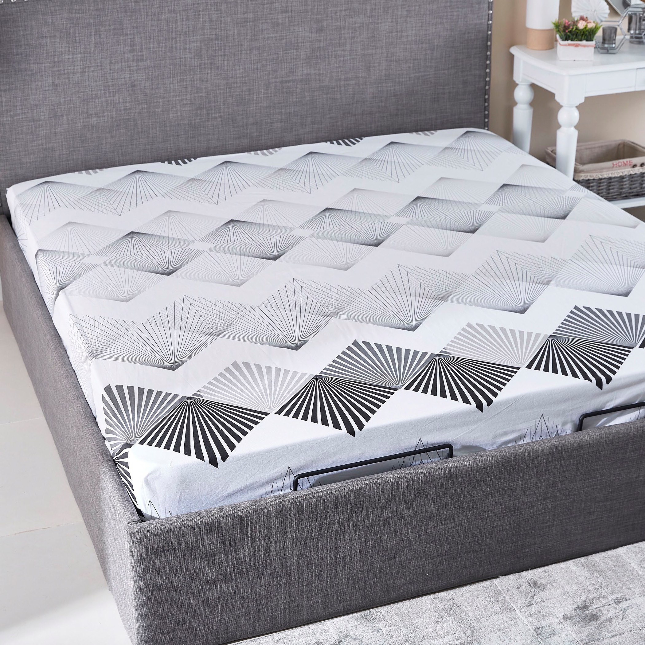 شرشف مطّاطي قطني مقاس كينج بطبعات من صن رايز - 180x200 سم-hbxhomeware-hbxbedroom-image-1