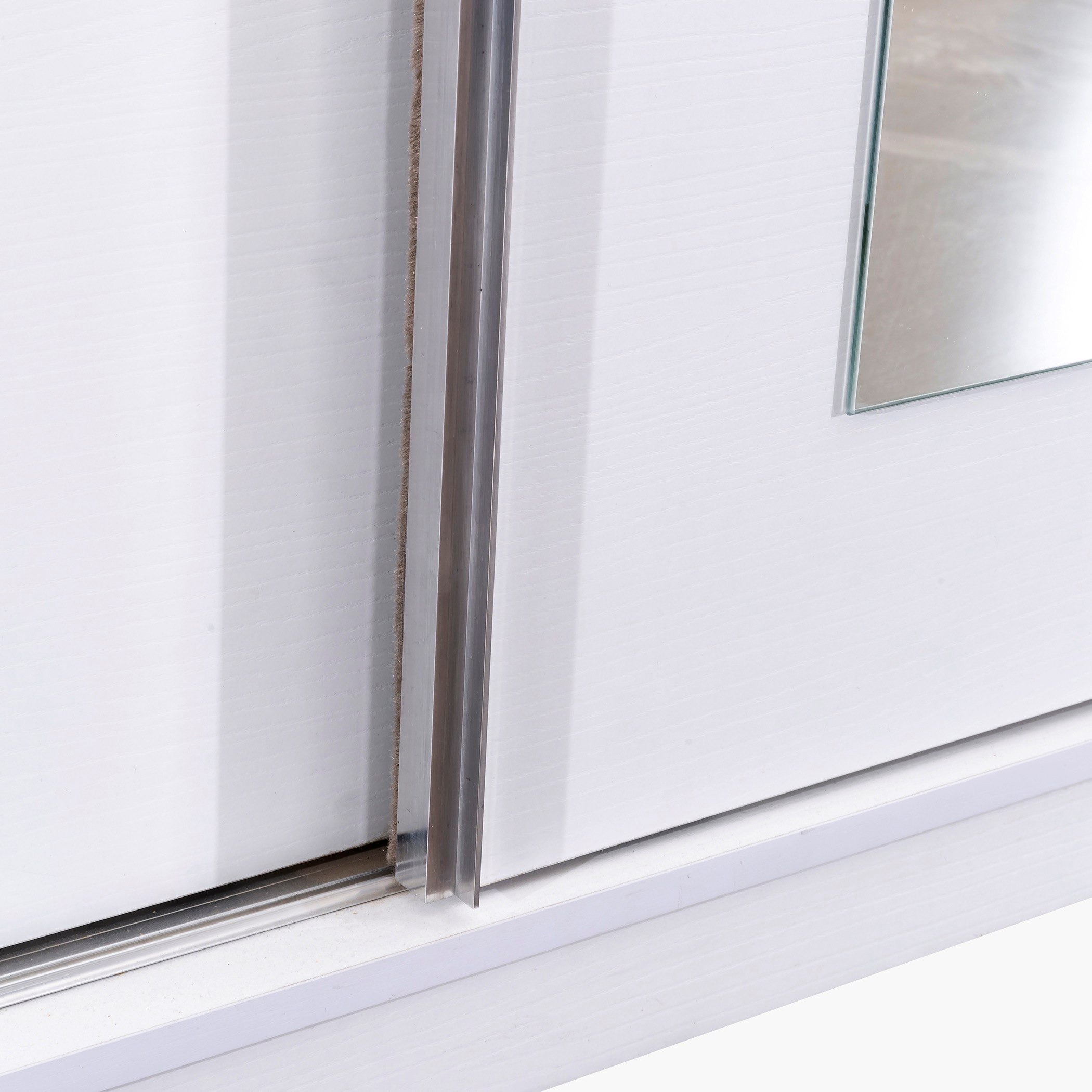 خزانة ملابس كبيرة بباب انزلاقي ومرآة من هالمستاد-hbxfurniture-wardrobes-image-8