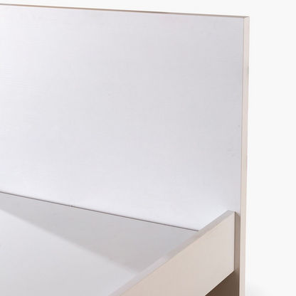 Halmstad Queen Size Bed - 150x200 cm
