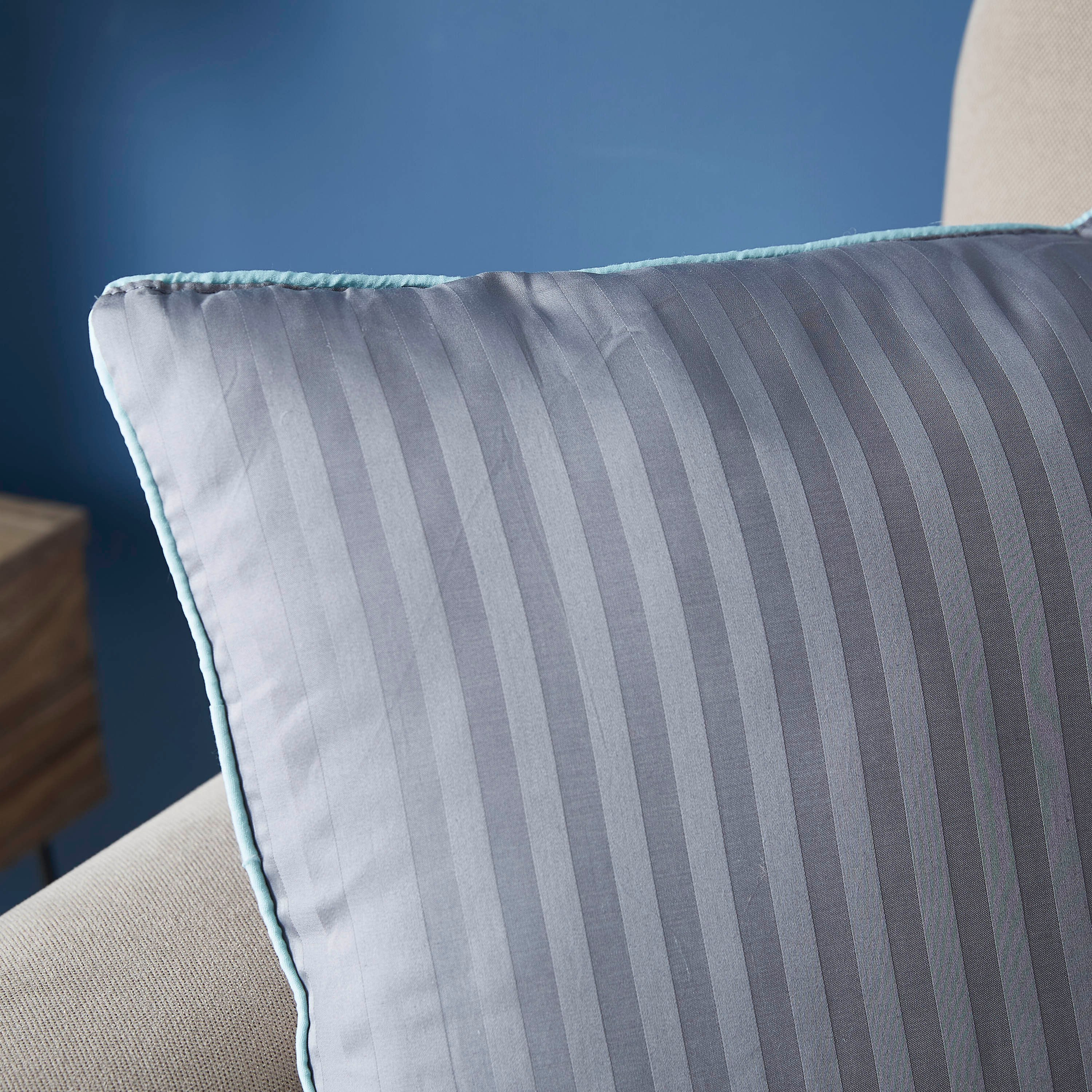 وسادة محشوة مخططة قطن وساتن من هاميلتون  - 45x45 سم-hbxlivingroom-furnishings-cushionsandcovers-filledcushions-image-2