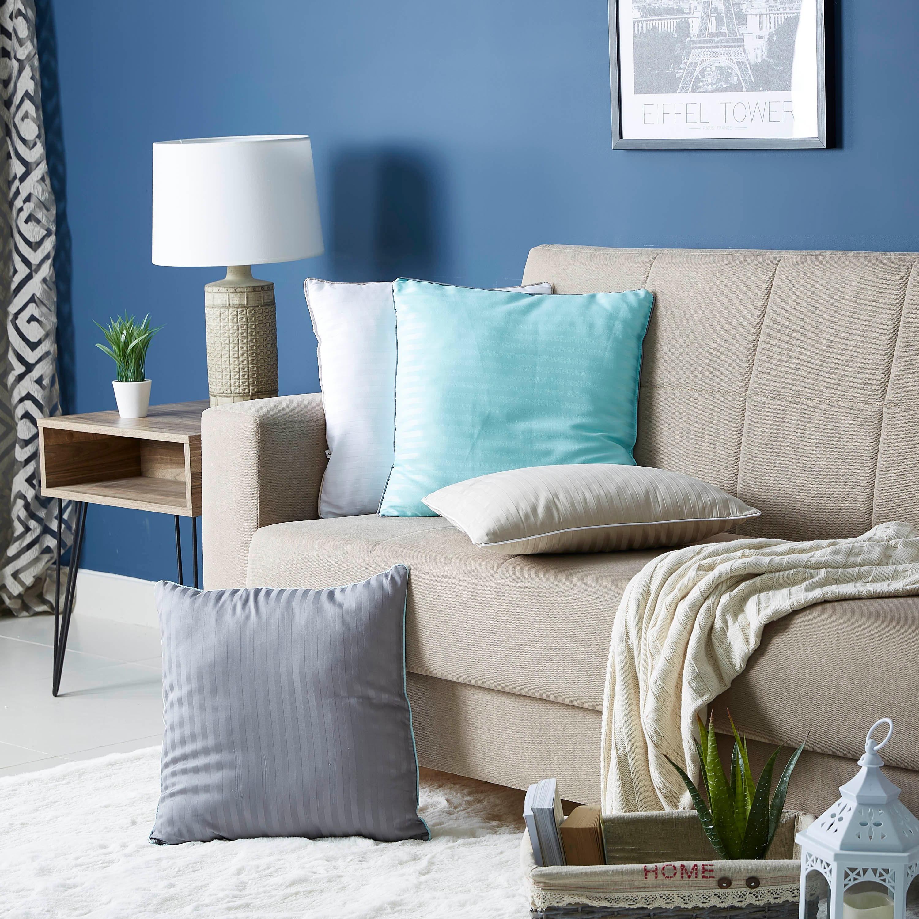 وسادة محشوة مخططة قطن وساتن من هاميلتون  - 45x45 سم-hbxlivingroom-furnishings-cushionsandcovers-filledcushions-image-3