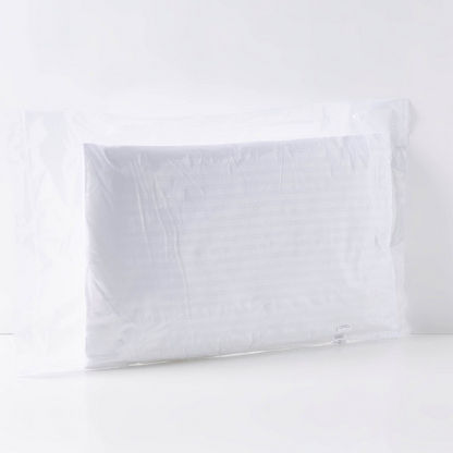 Essential Microfiber Cushion Filler - 40x65 cm