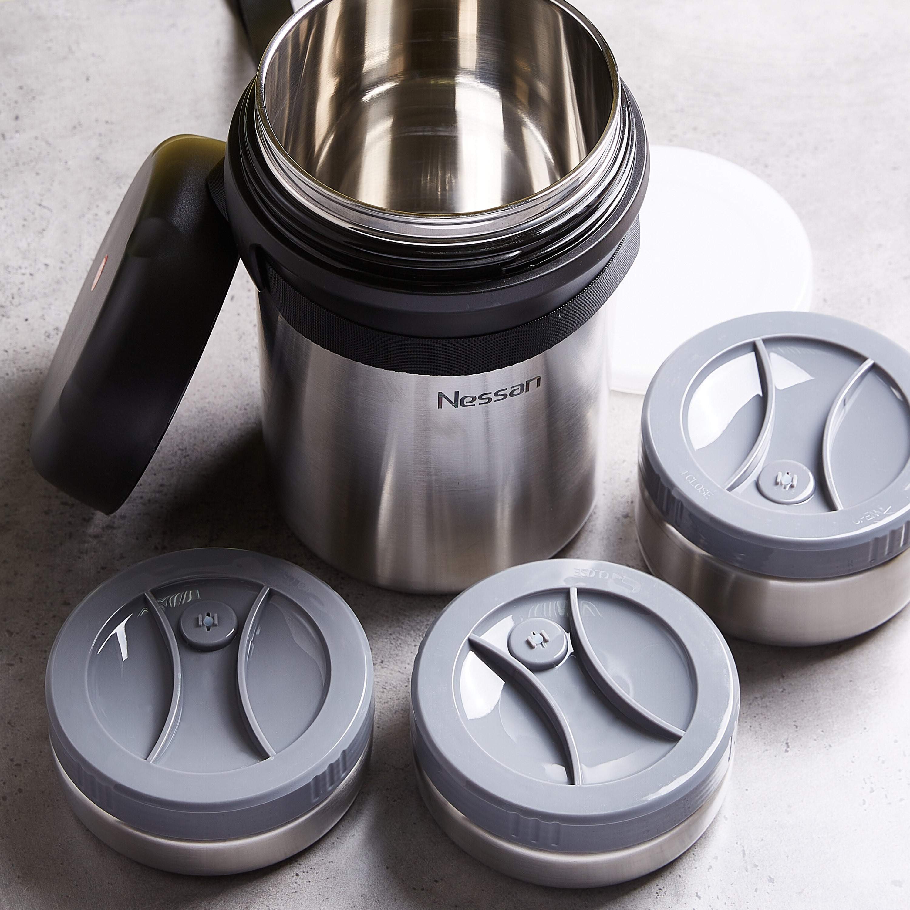 صندوق غداء عازل ستانليس ستيل 3 حاويات من كازا ليجند-hbxhomeware-hbxkitchen-image-3