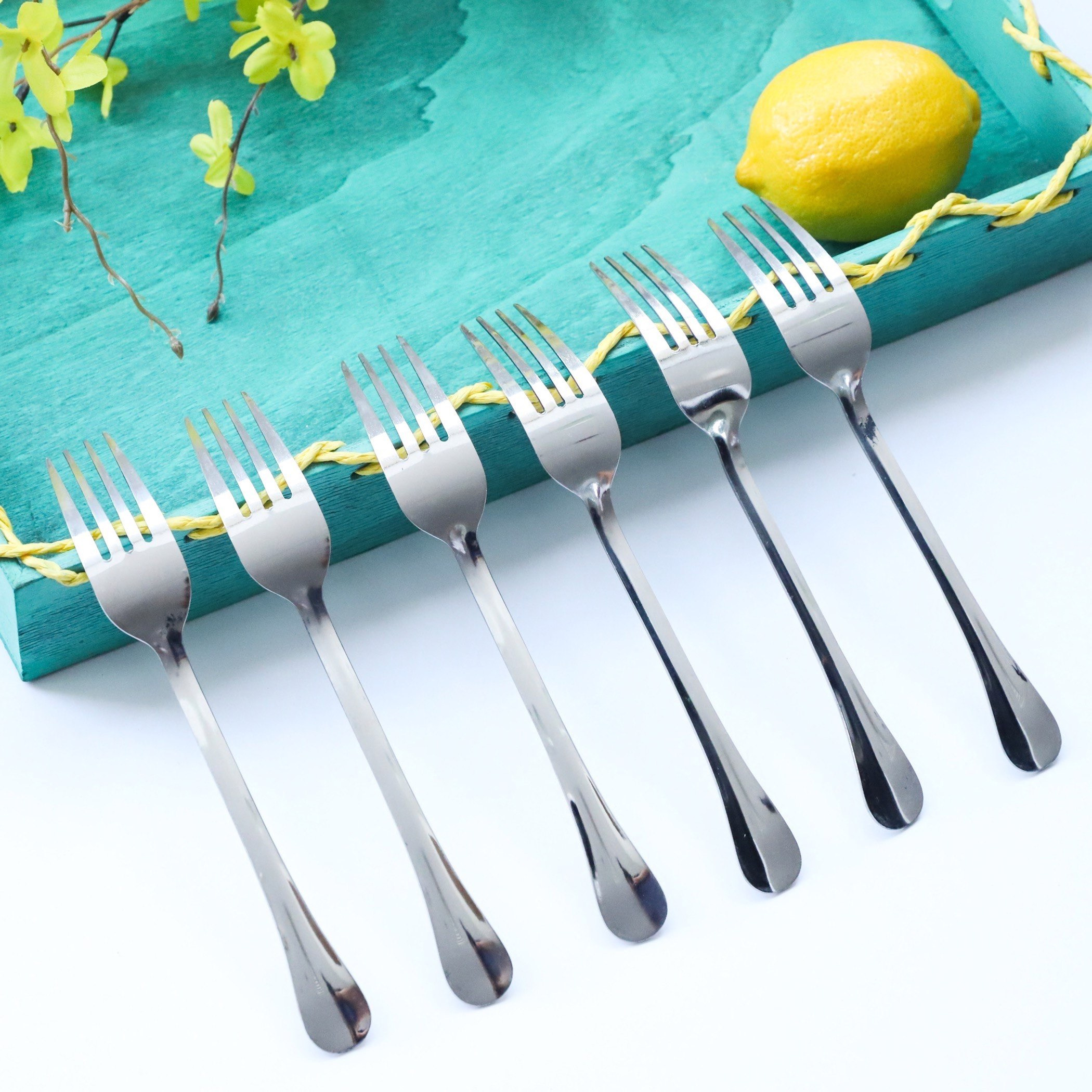 شوكة تحلية ستانليس ستيل من آكورد - طقم من 6 قطع-hbxhomeware-hbxkitchen-image-1