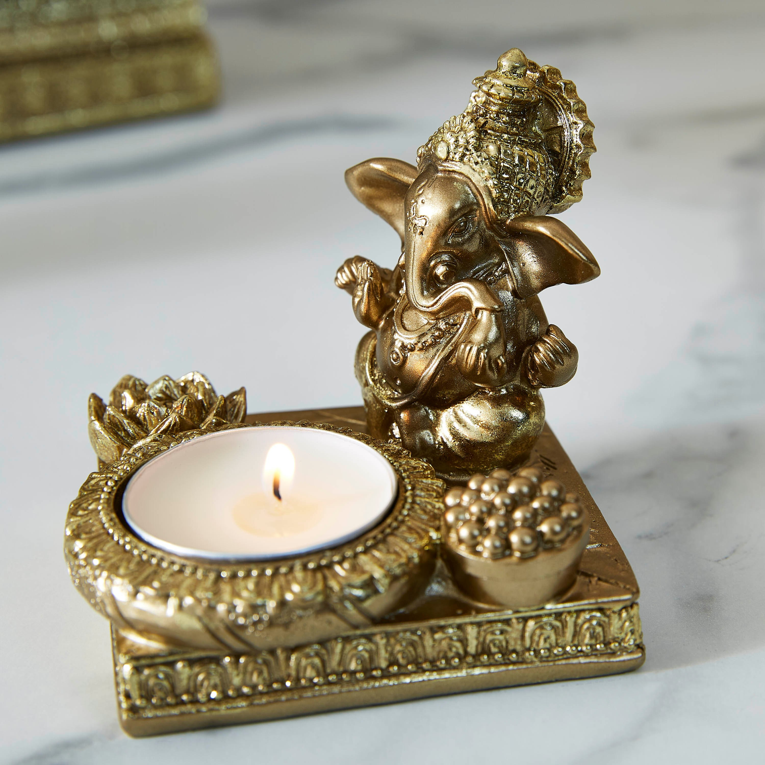 تمثال الإله غانيشا مع حامل شموع صغيرة-hbxlivingroom-decorandaccessories-candleholders-image-2