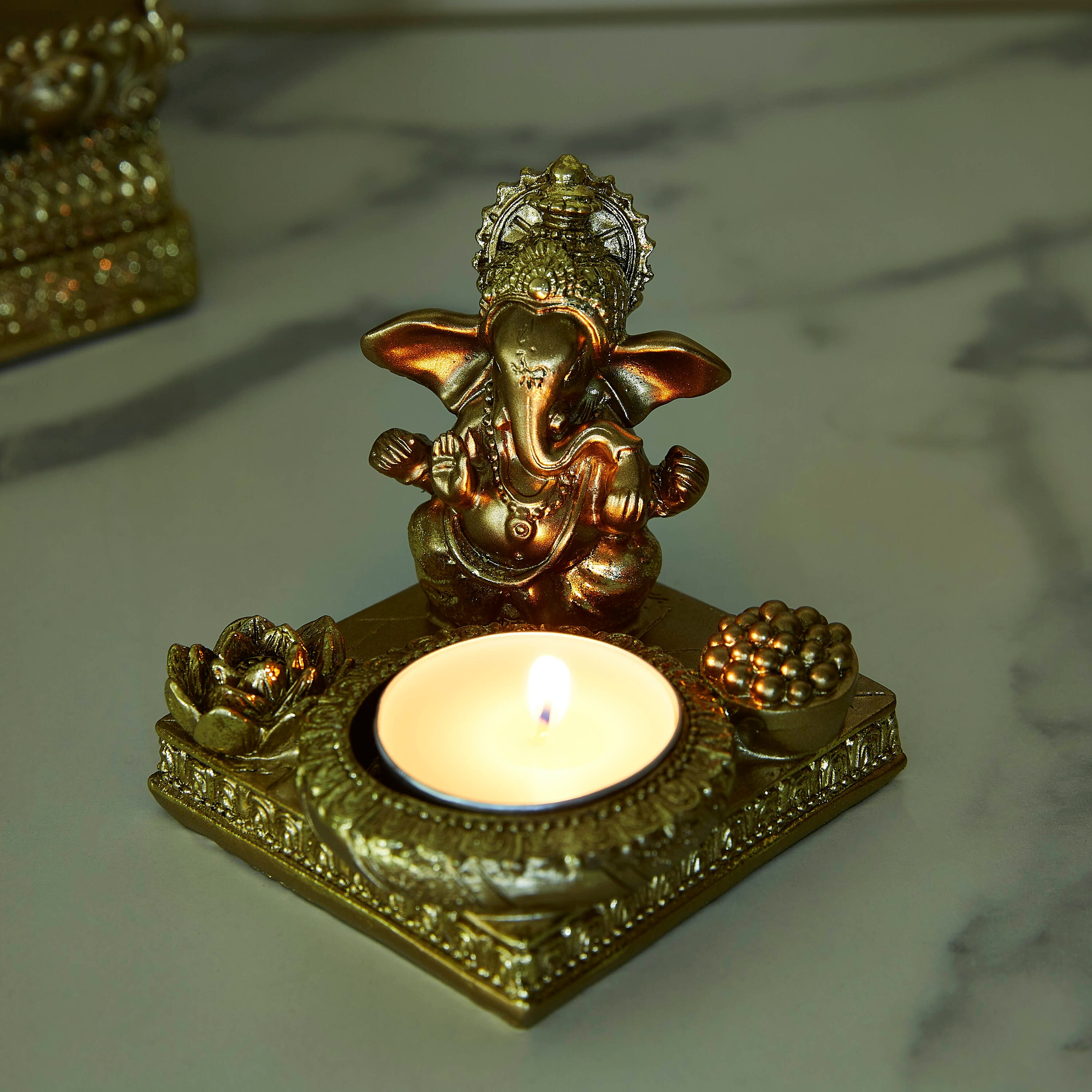 تمثال الإله غانيشا مع حامل شموع صغيرة-hbxlivingroom-decorandaccessories-candleholders-image-3