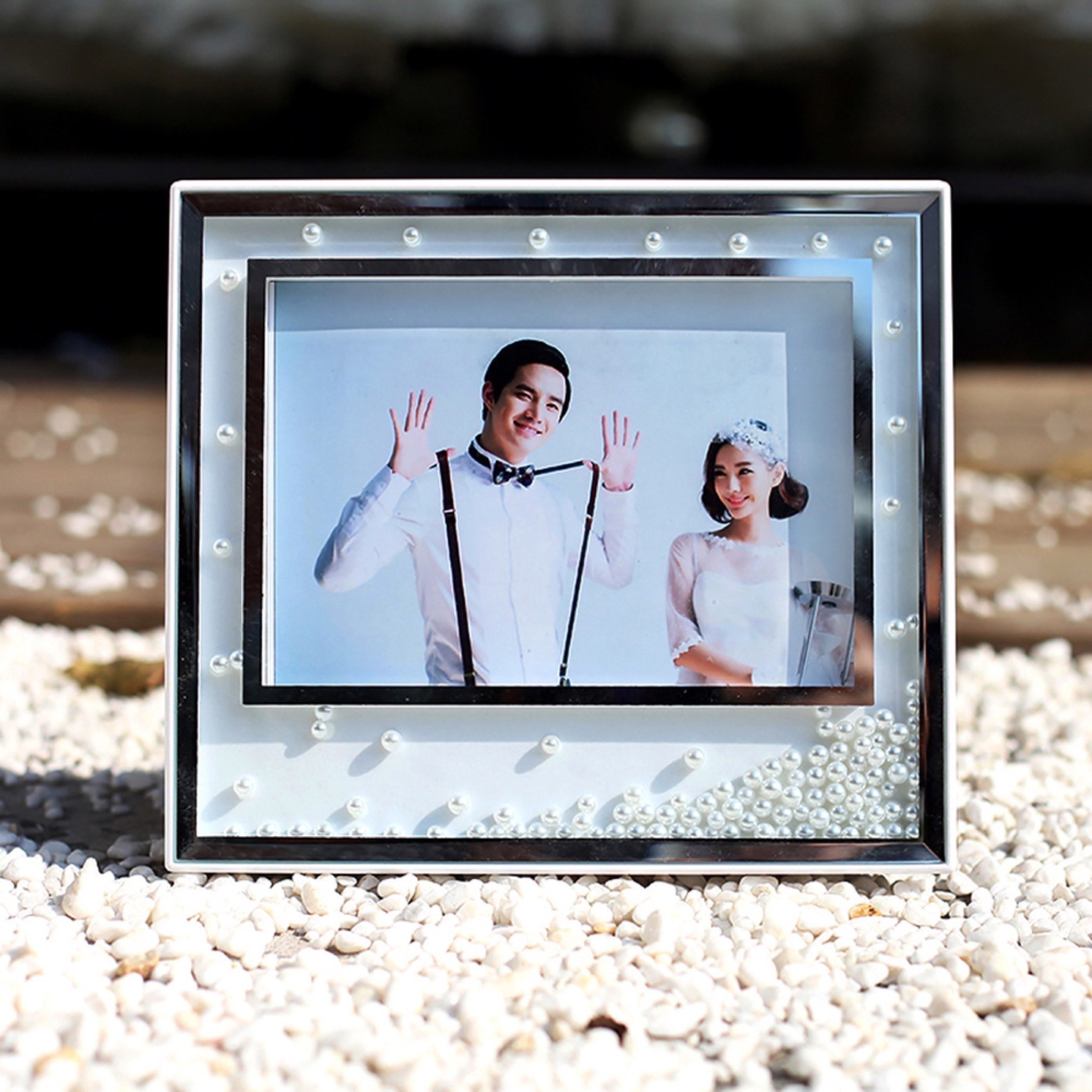 برواز صور زواج من  إيميلي - 5x7 بوصة-hbxkidsandyouth-walldecor-photoframes-image-2