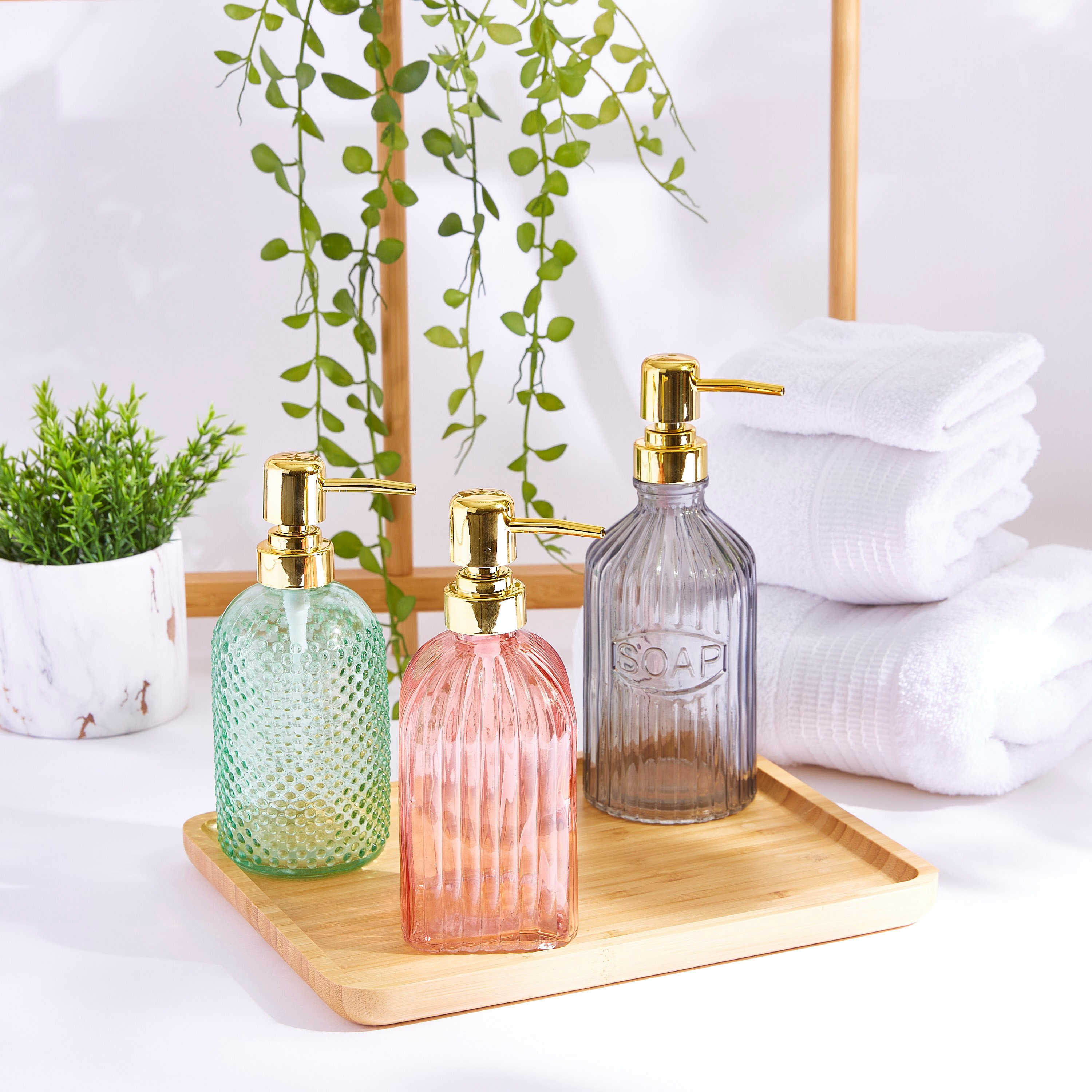 موزع صابون زجاجي من فيجا-hbxdecorandfurnishings-bathroomaccessories-bathroomsets-image-3