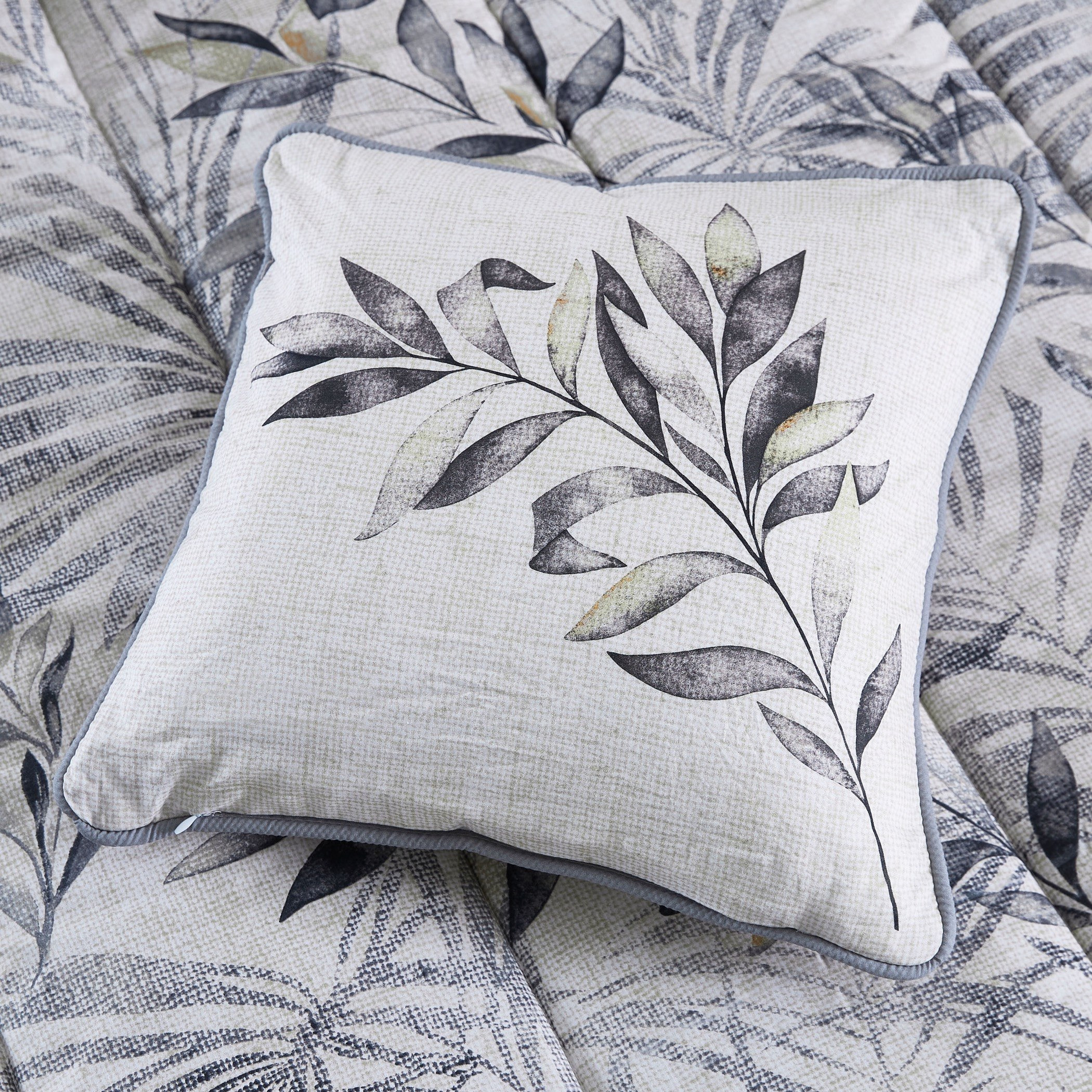 Lova 5-Piece Printed Cotton Twin BIAB Comforter Set - 160x220 cm-hbxhomeware-hbxdecorandfurnishings-image-6