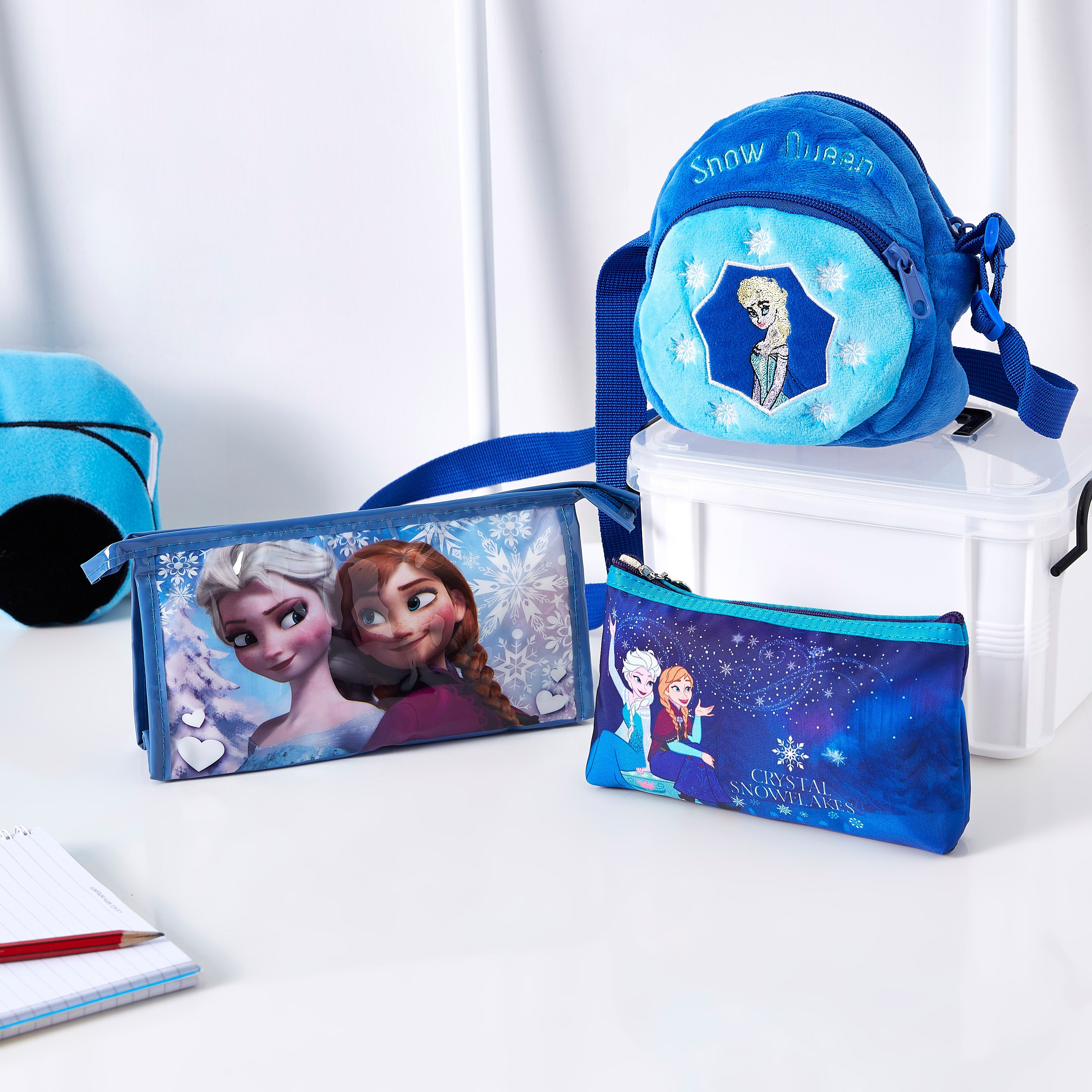 شنطة إكسسوارات بمرآة فروزن-hbxkidsandyouth-playroom-stationery-image-4
