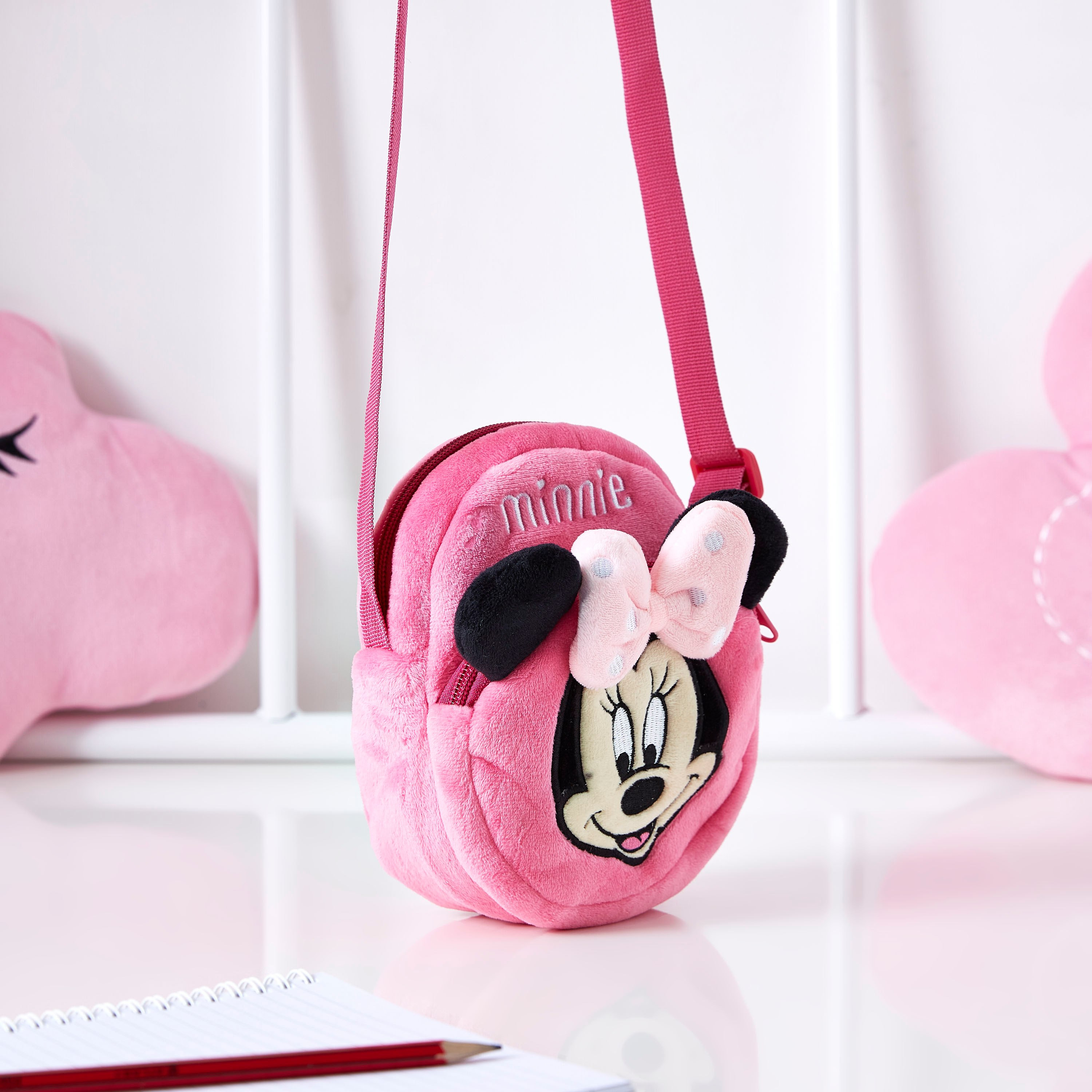 Minnie Mouse 3D Shoulder Bag-hbxkidsandyouth-playroom-stationery-image-1