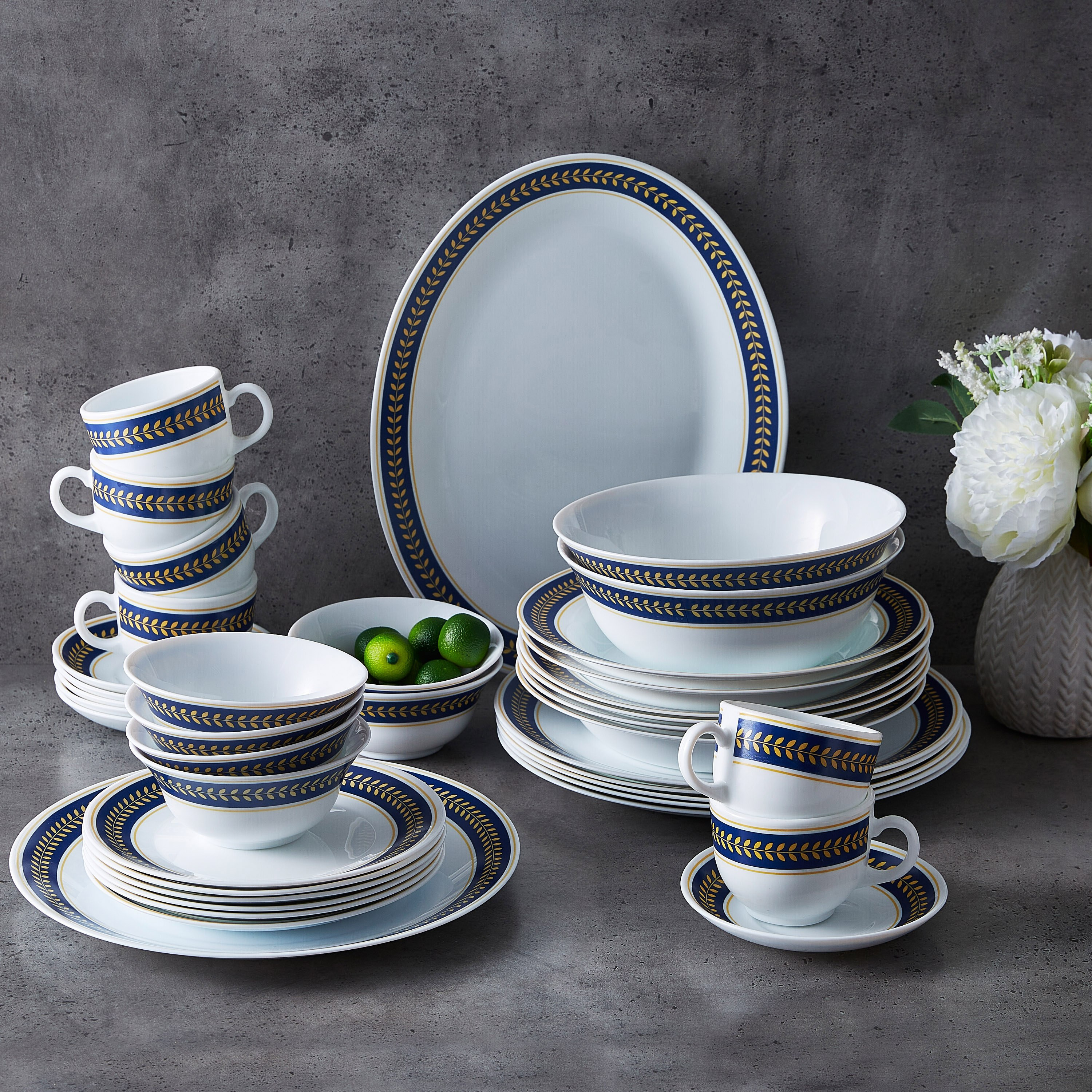 طقم مستلزمات مائدة أوبالوير أزرق من آيفوري امبيريال - 39 قطعة-hbxhomeware-hbxkitchen-image-1
