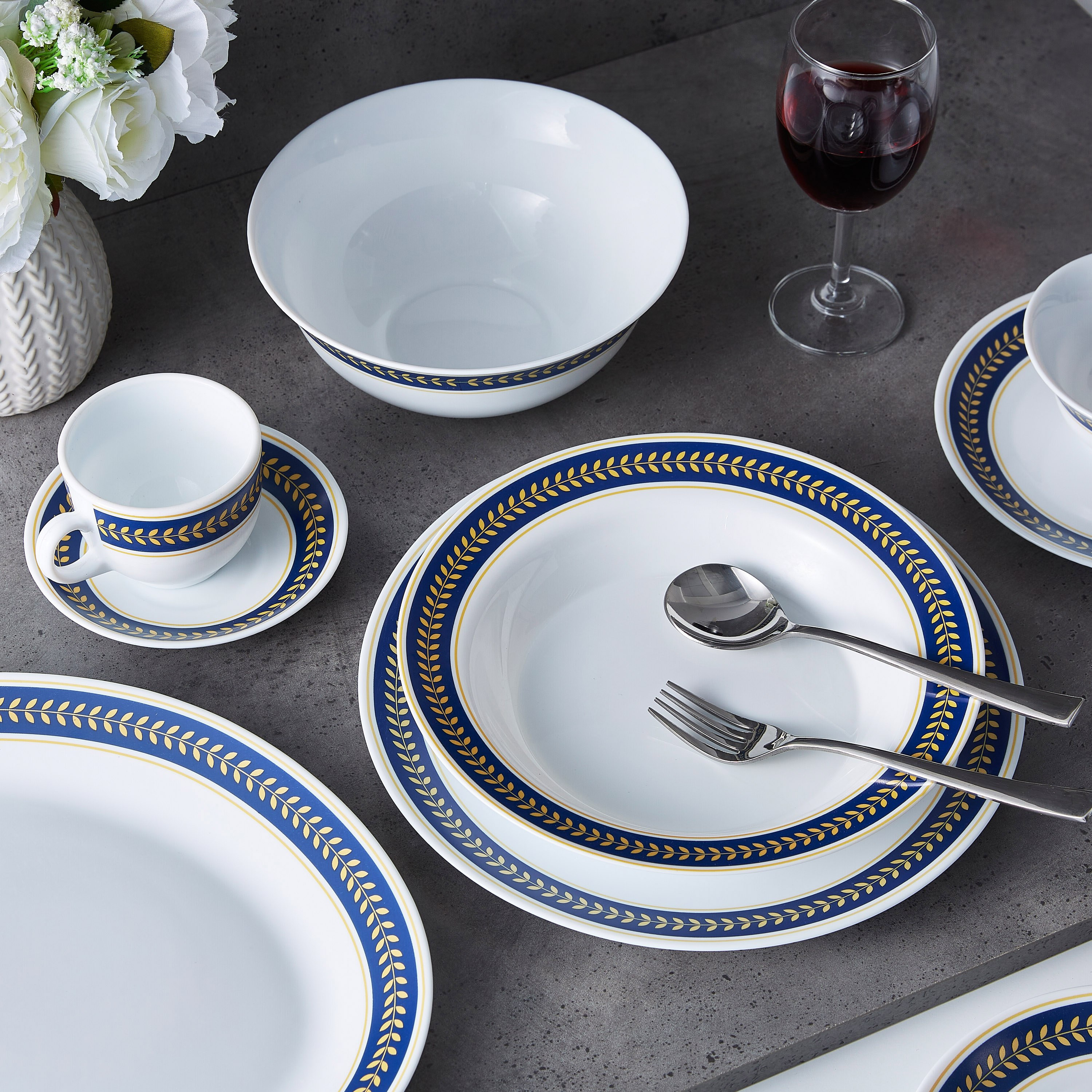 طقم مستلزمات مائدة أوبالوير أزرق من آيفوري امبيريال - 39 قطعة-hbxhomeware-hbxkitchen-image-2