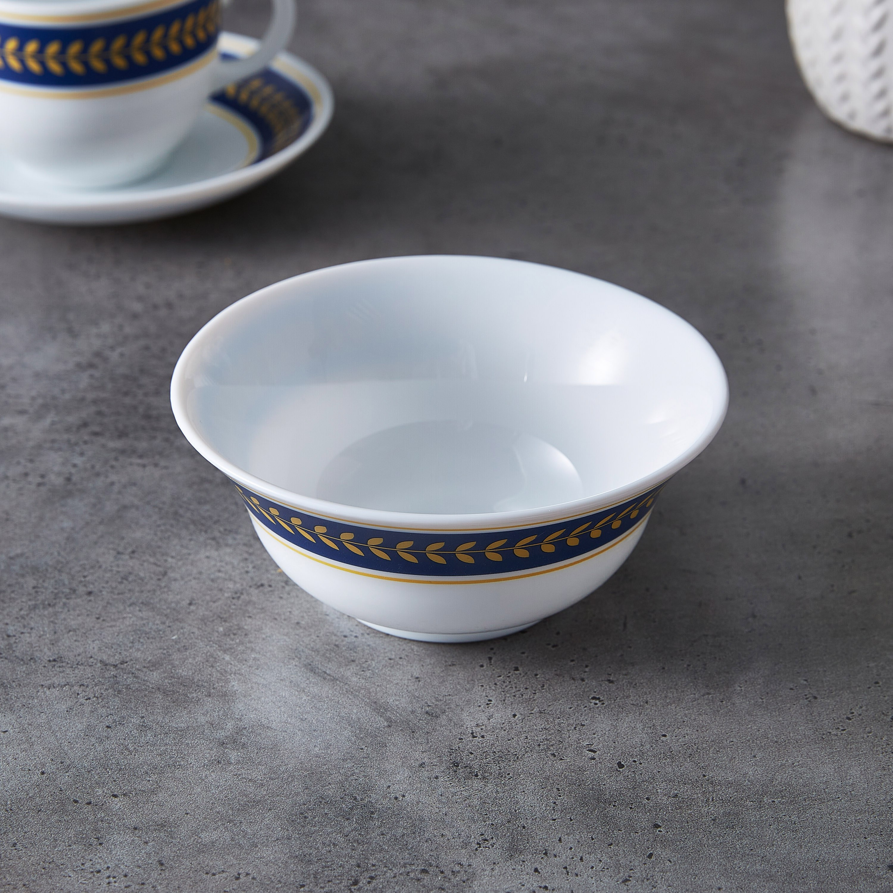 طقم مستلزمات مائدة أوبالوير أزرق من آيفوري امبيريال - 39 قطعة-hbxhomeware-hbxkitchen-image-4
