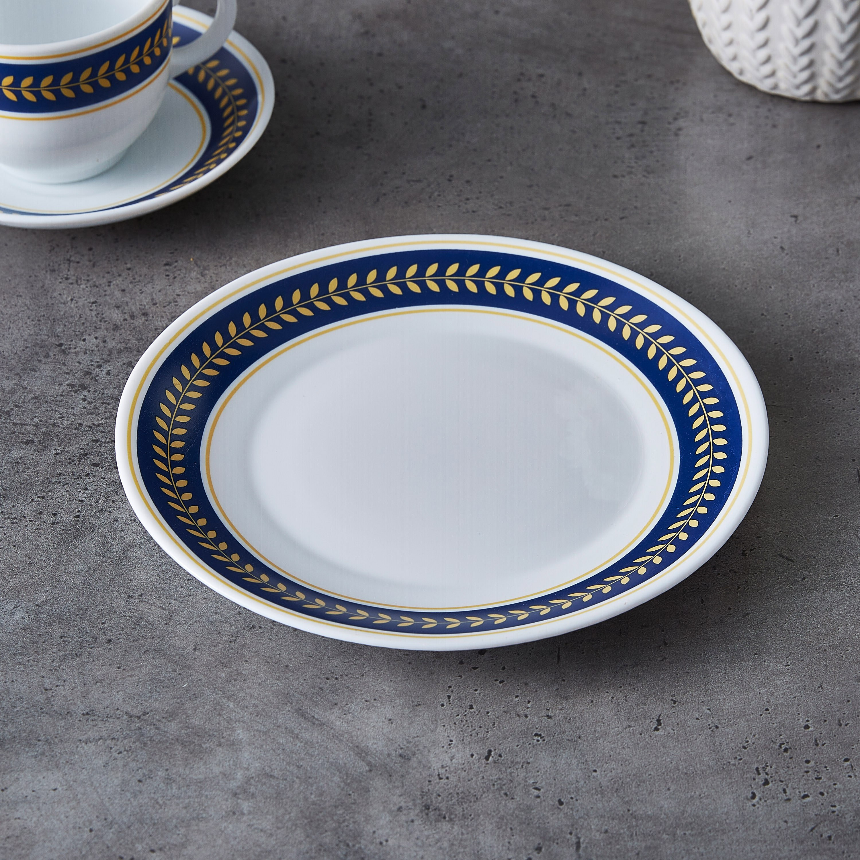 طقم مستلزمات مائدة أوبالوير أزرق من آيفوري امبيريال - 39 قطعة-hbxhomeware-hbxkitchen-image-5