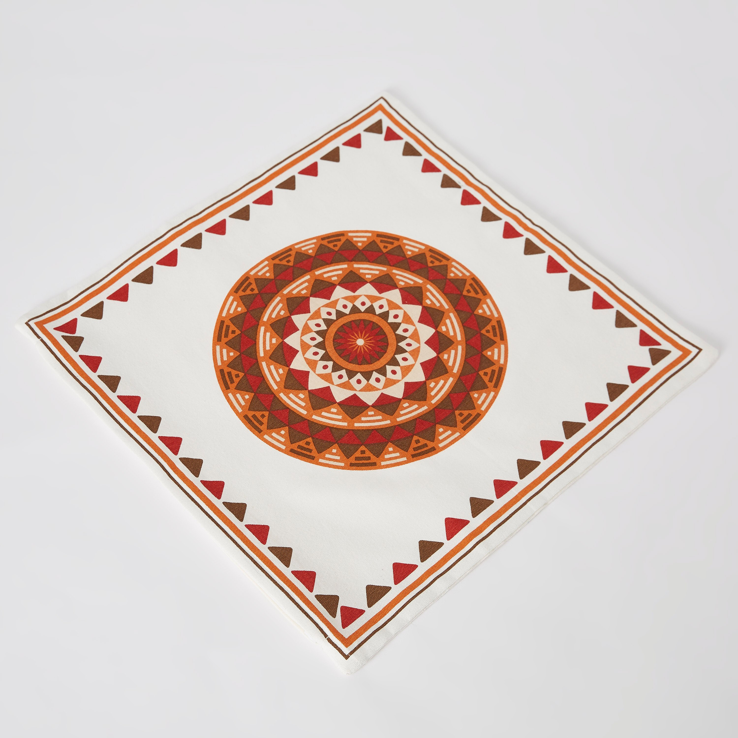 غطاء وسادة قطن بطبعات من نوفا جيو - 40x40 سم-hbxhomeware-cushionsandcovers-cushioncovers-image-6