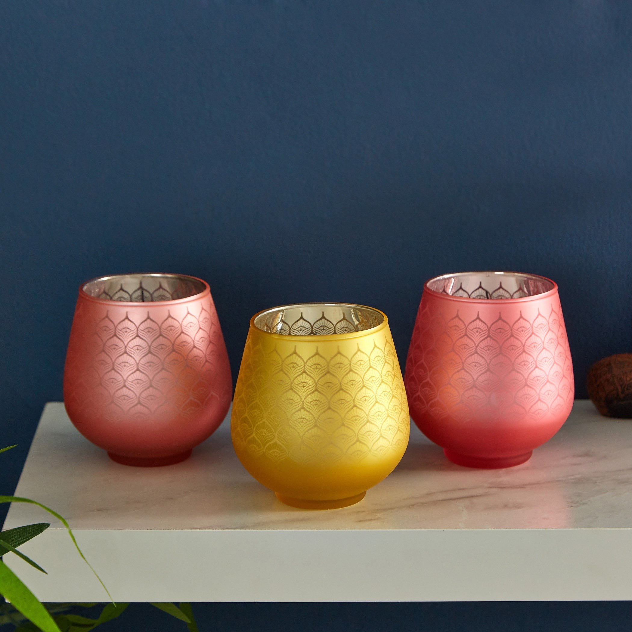 طقم حامل شموع صغيرة فوتيف زجاجي طاووس 3 قطع من مينيرفا-hbxlivingroom-decorandaccessories-candleholders-image-3